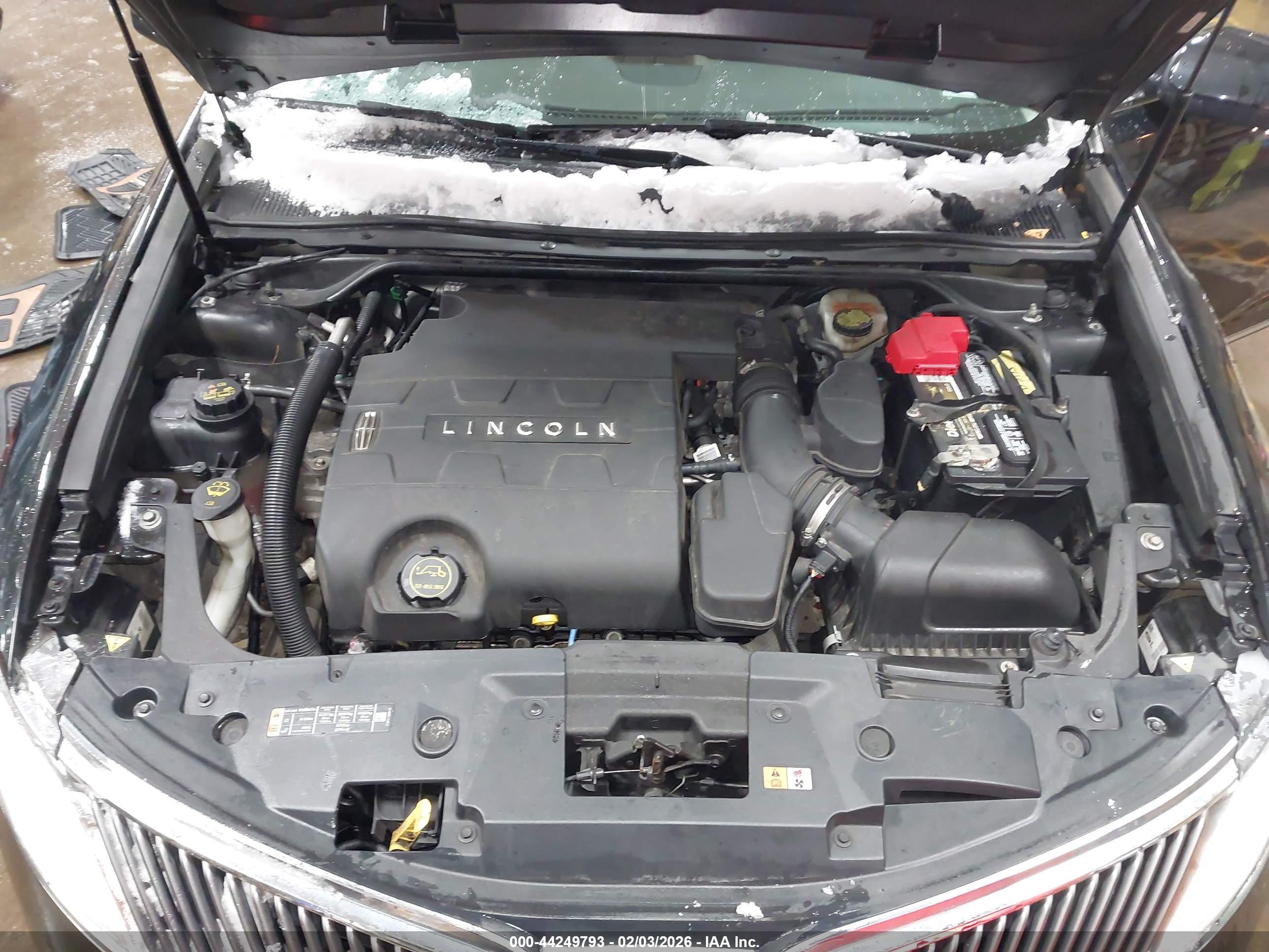 LINCOLN MKS image 10