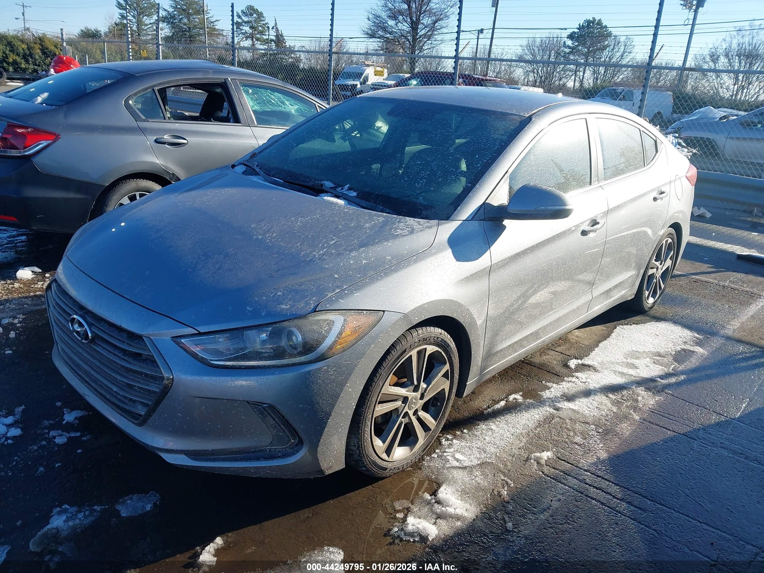 HYUNDAI ELANTRA image 2