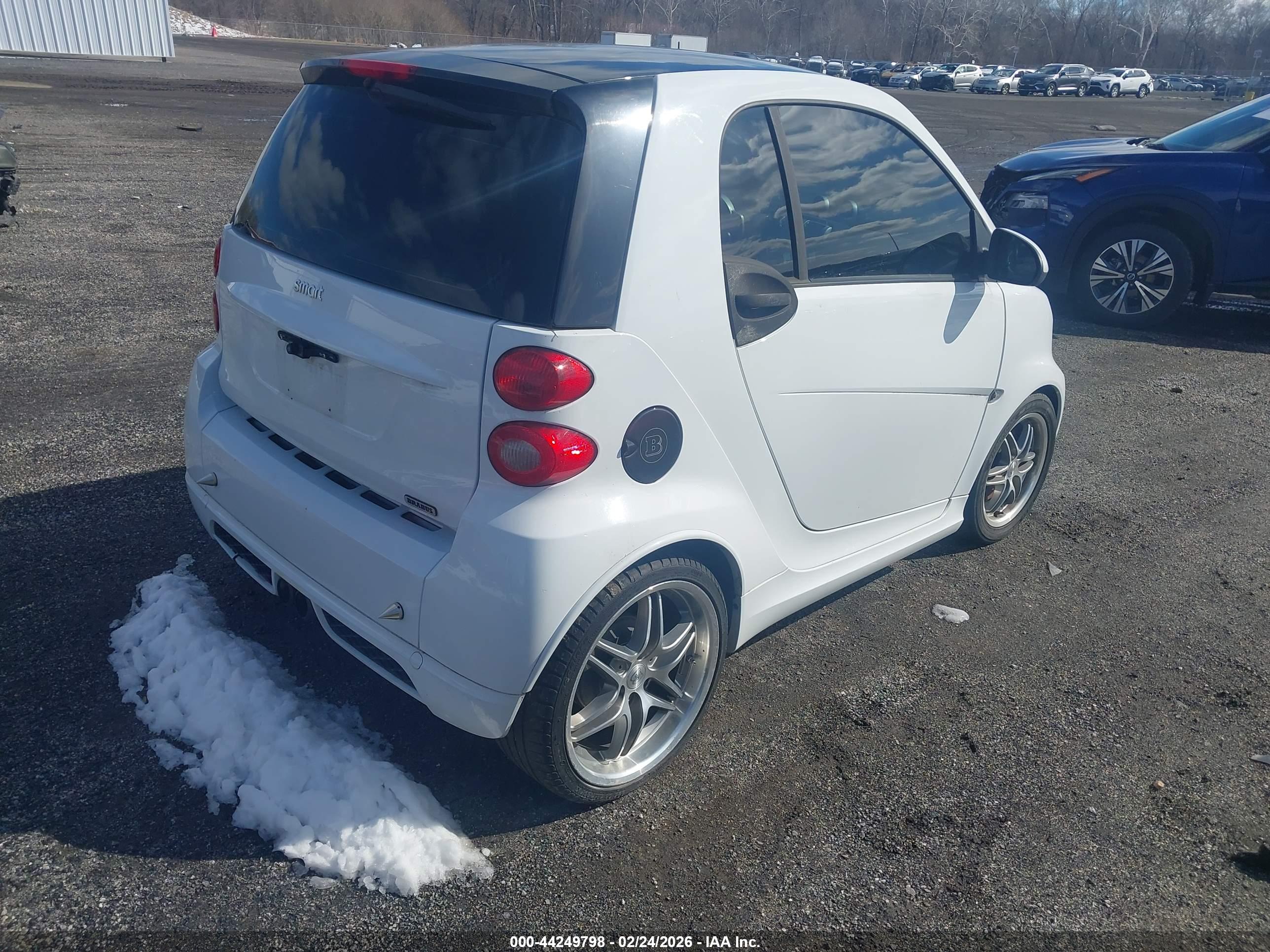 SMART FORTWO image 4