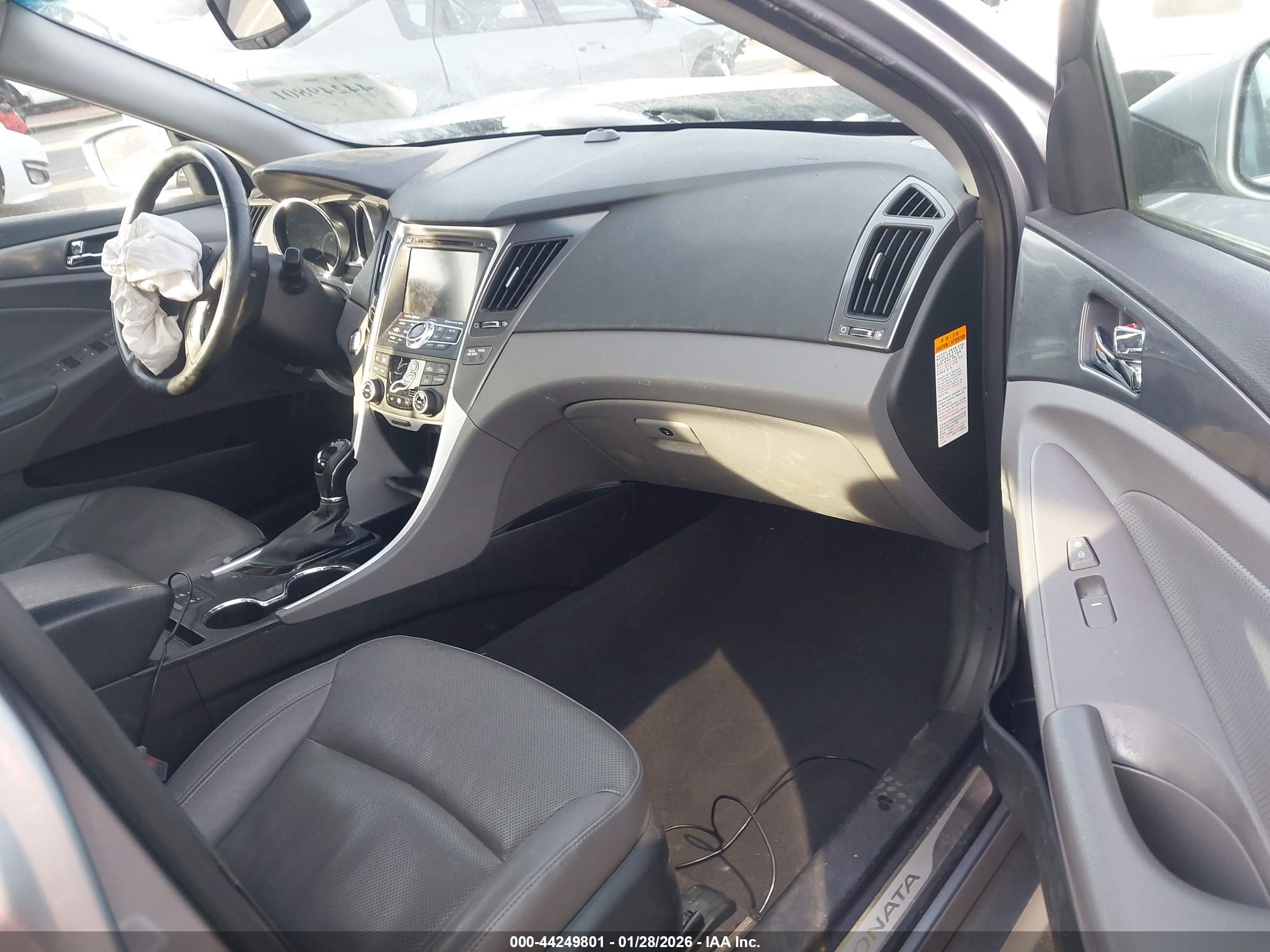 HYUNDAI SONATA image 5
