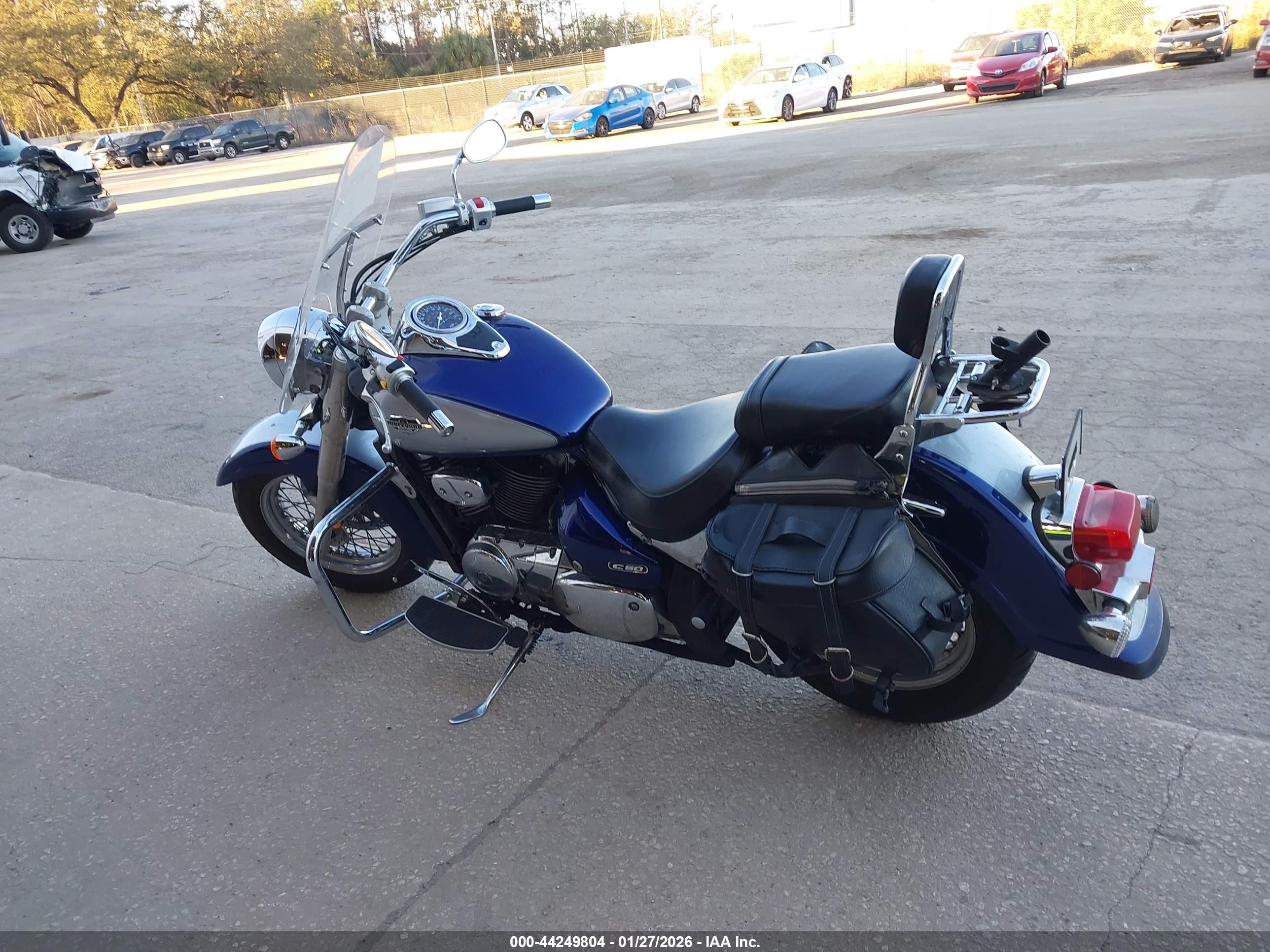 SUZUKI VL800 image 3