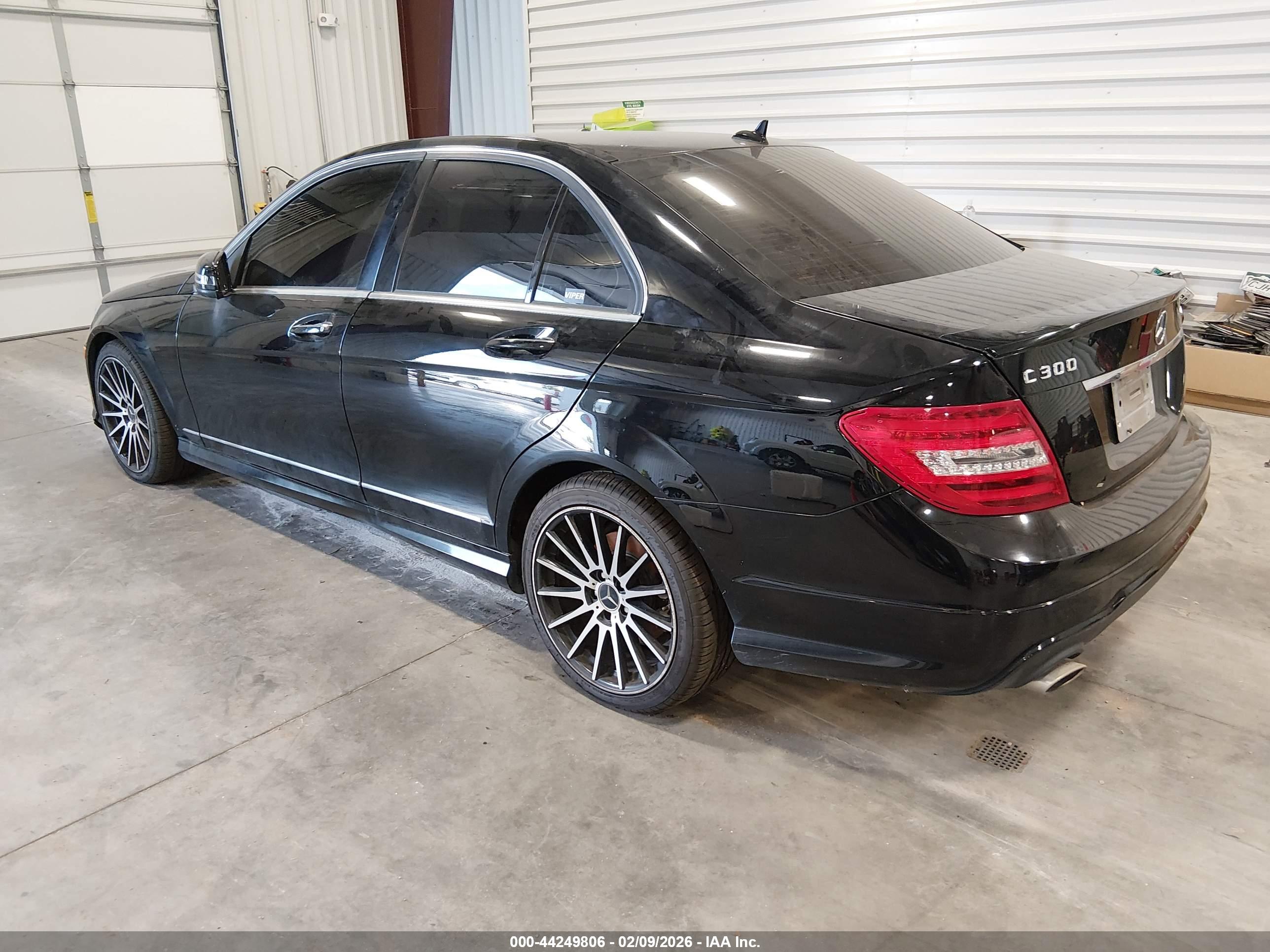 MERCEDES-BENZ C image 3