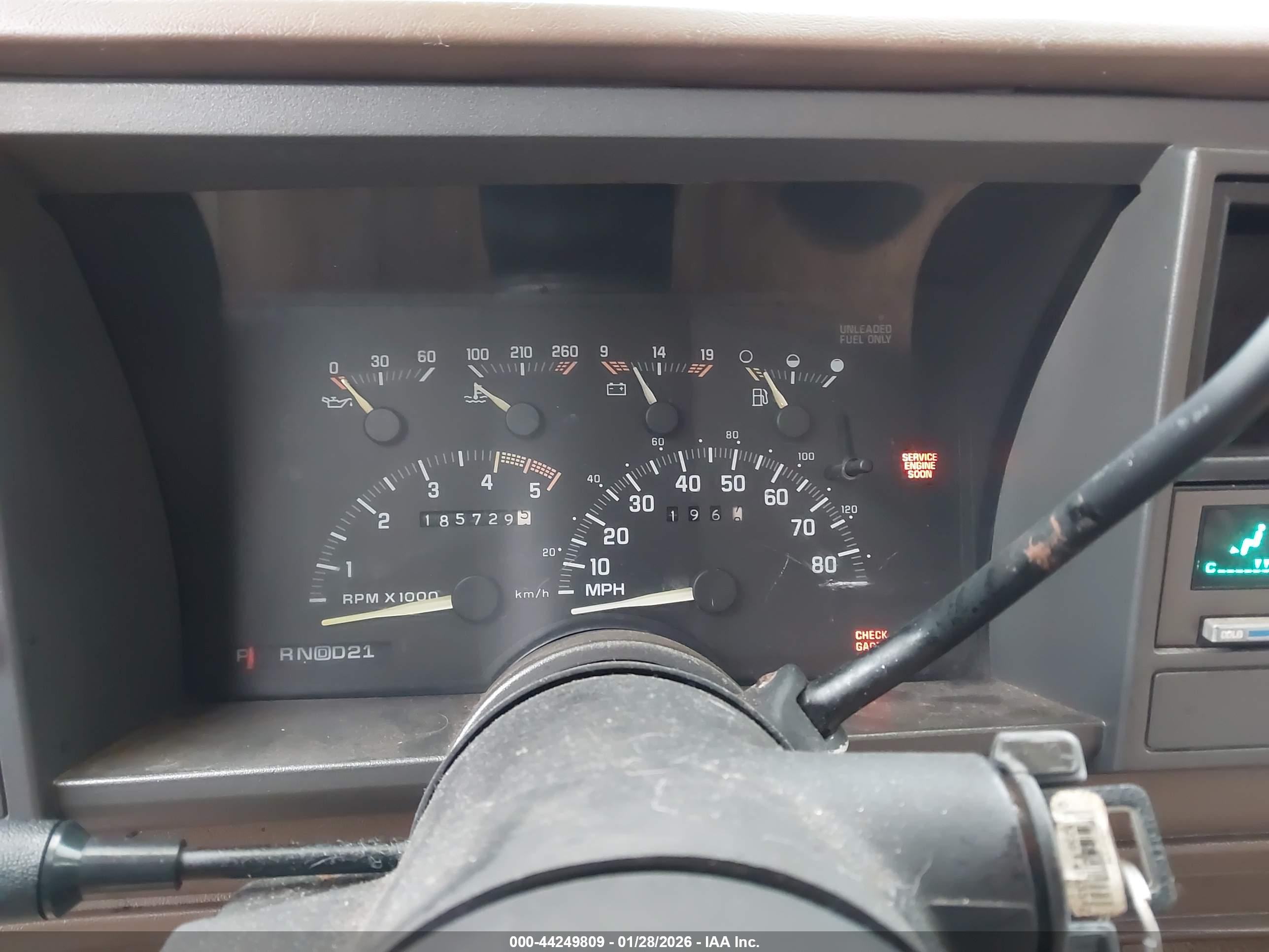 CHEVROLET GMT-400 image 7