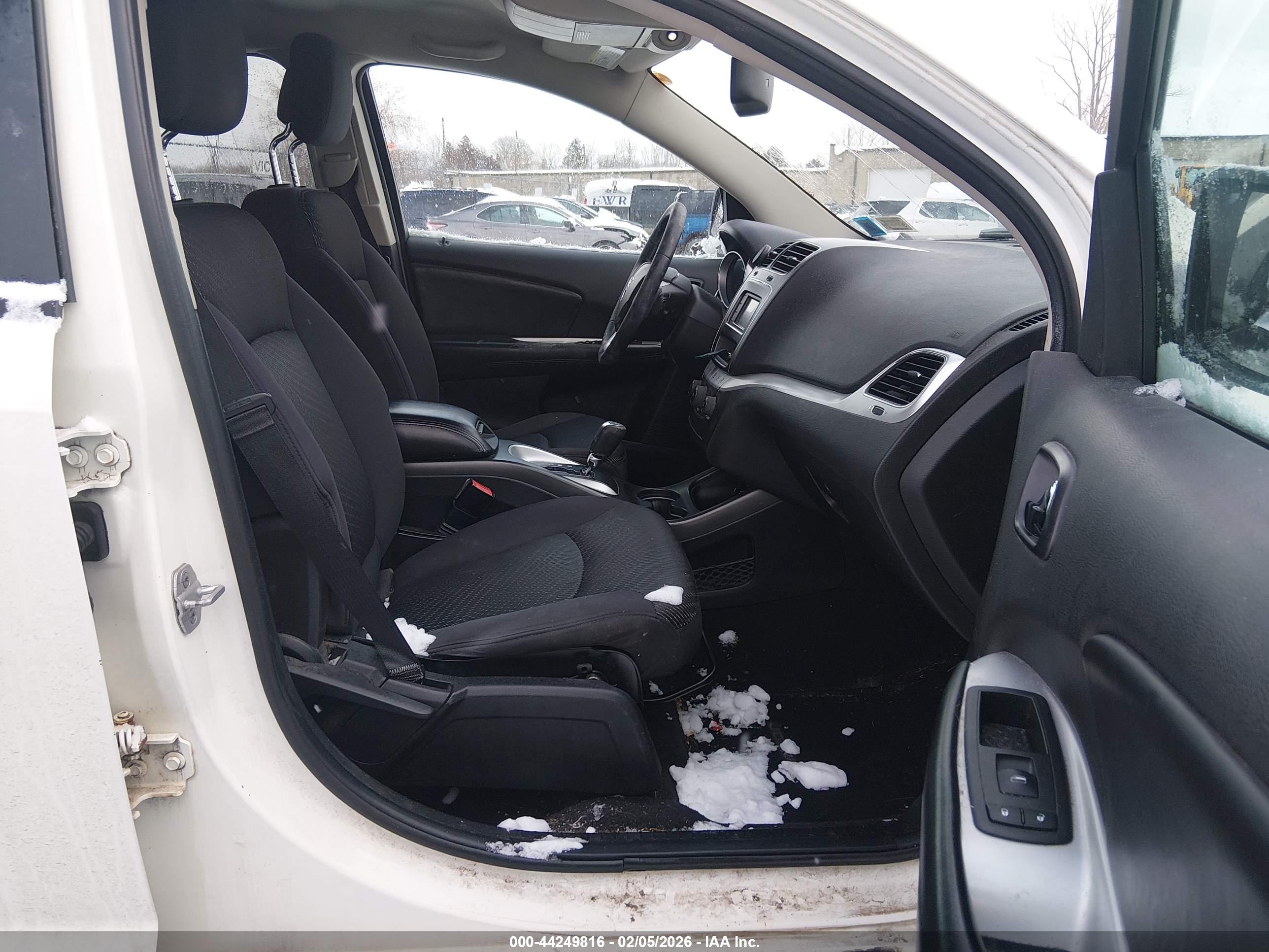 DODGE JOURNEY image 5