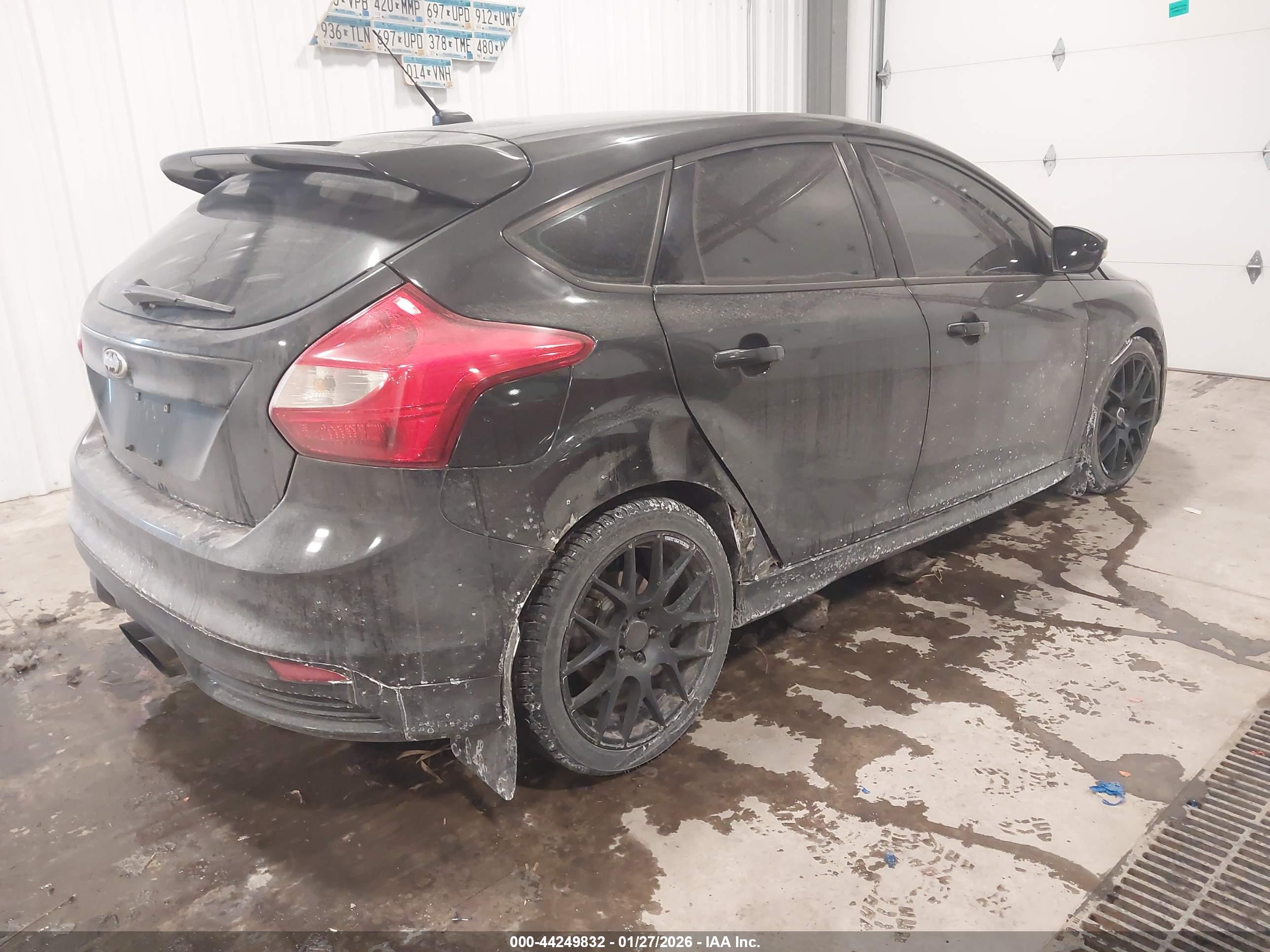 FORD FOCUS image 4