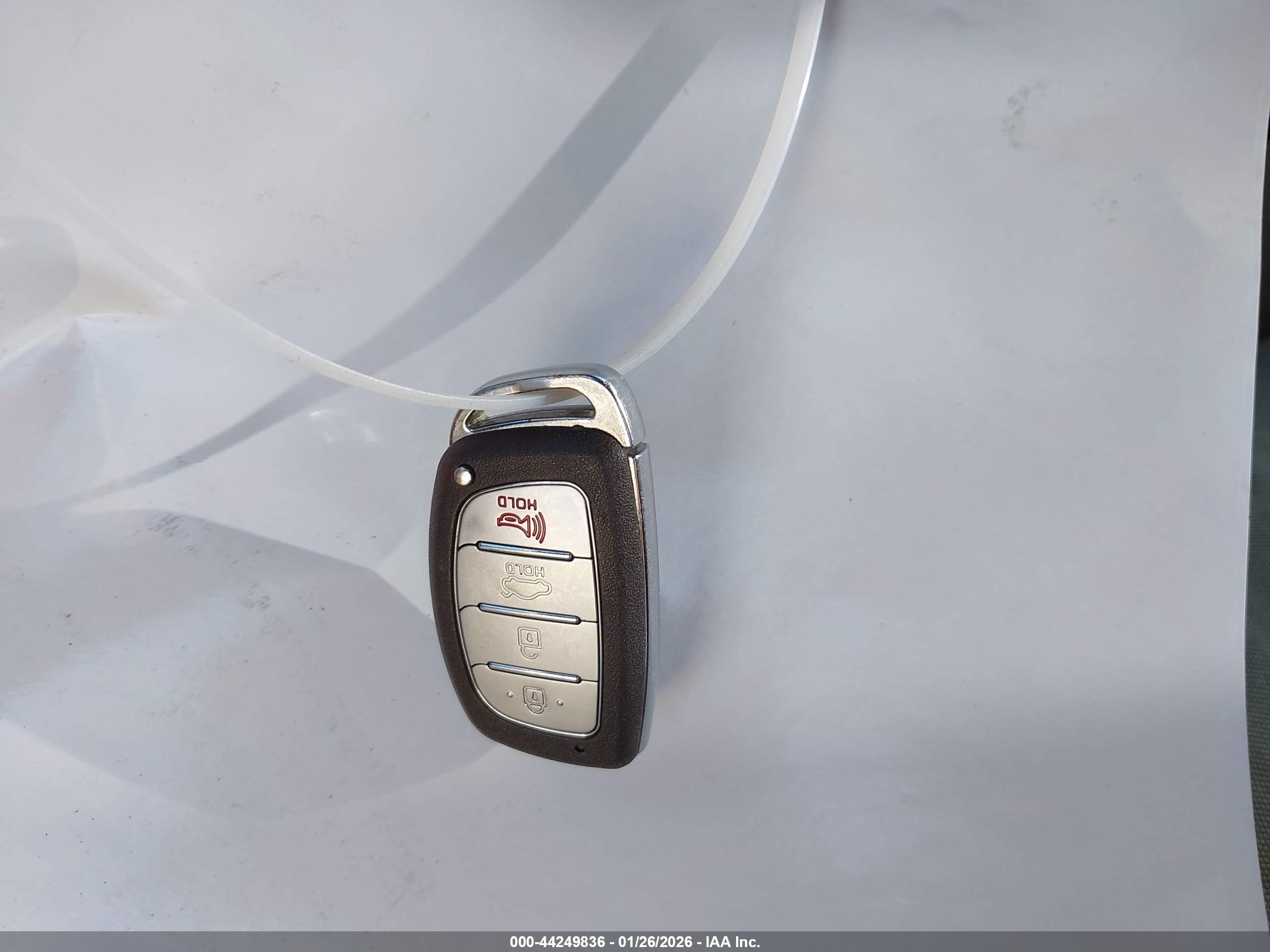 HYUNDAI SONATA image 11