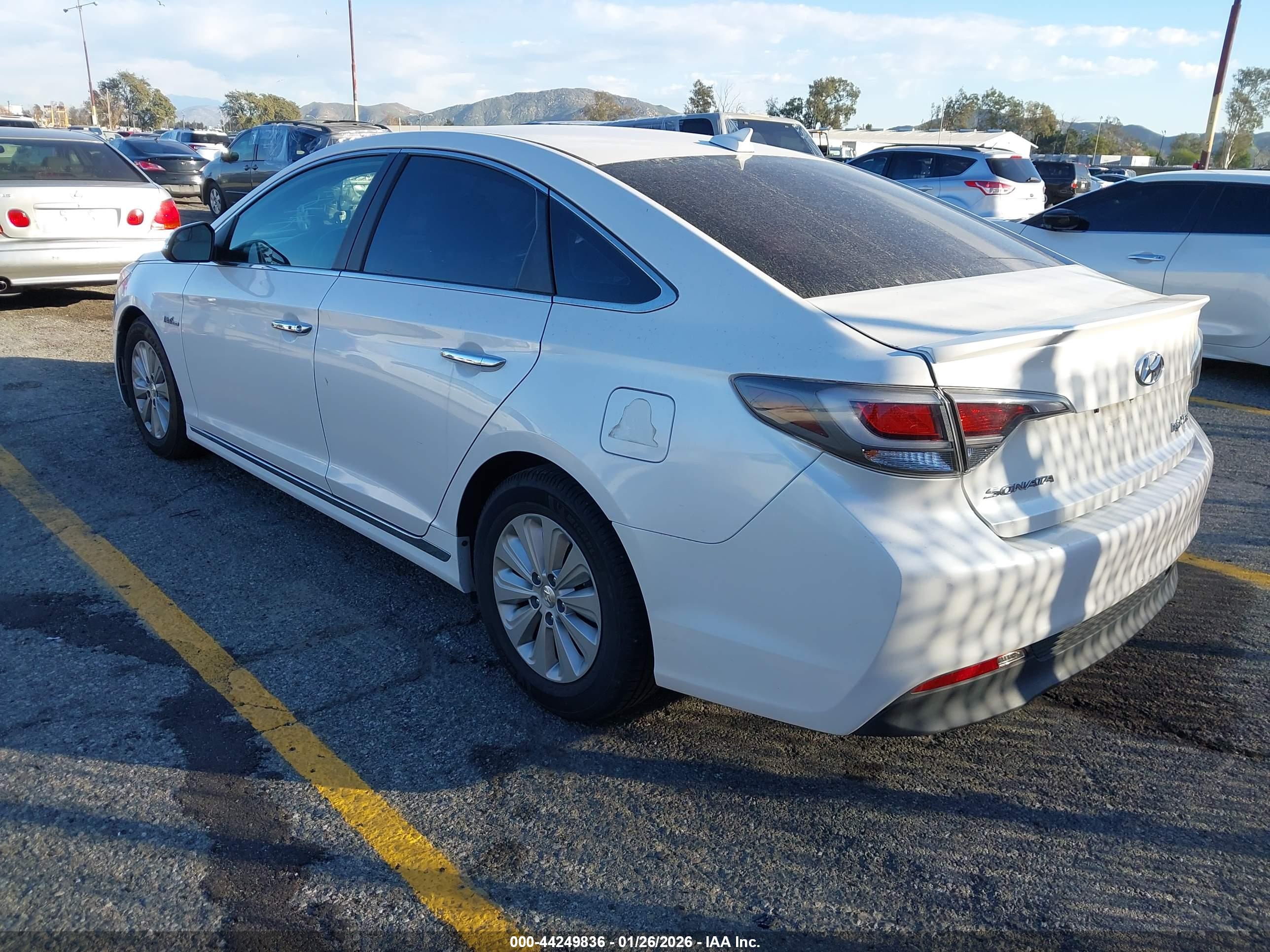 HYUNDAI SONATA image 3
