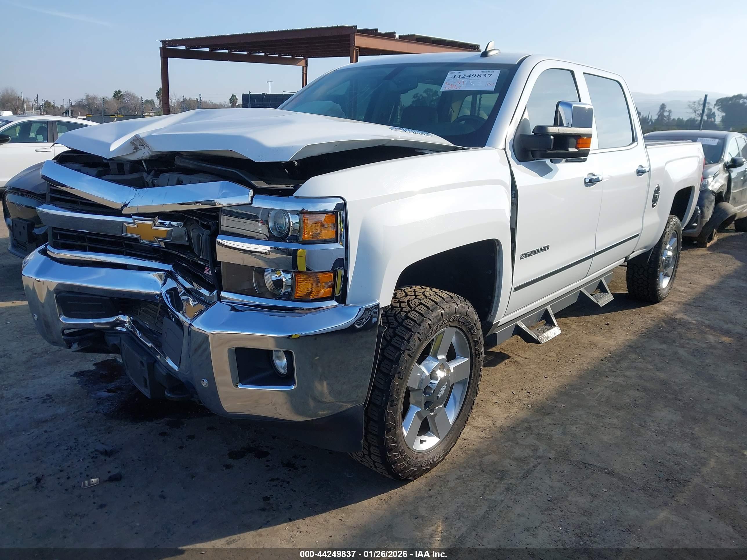CHEVROLET SILVERADO image 2