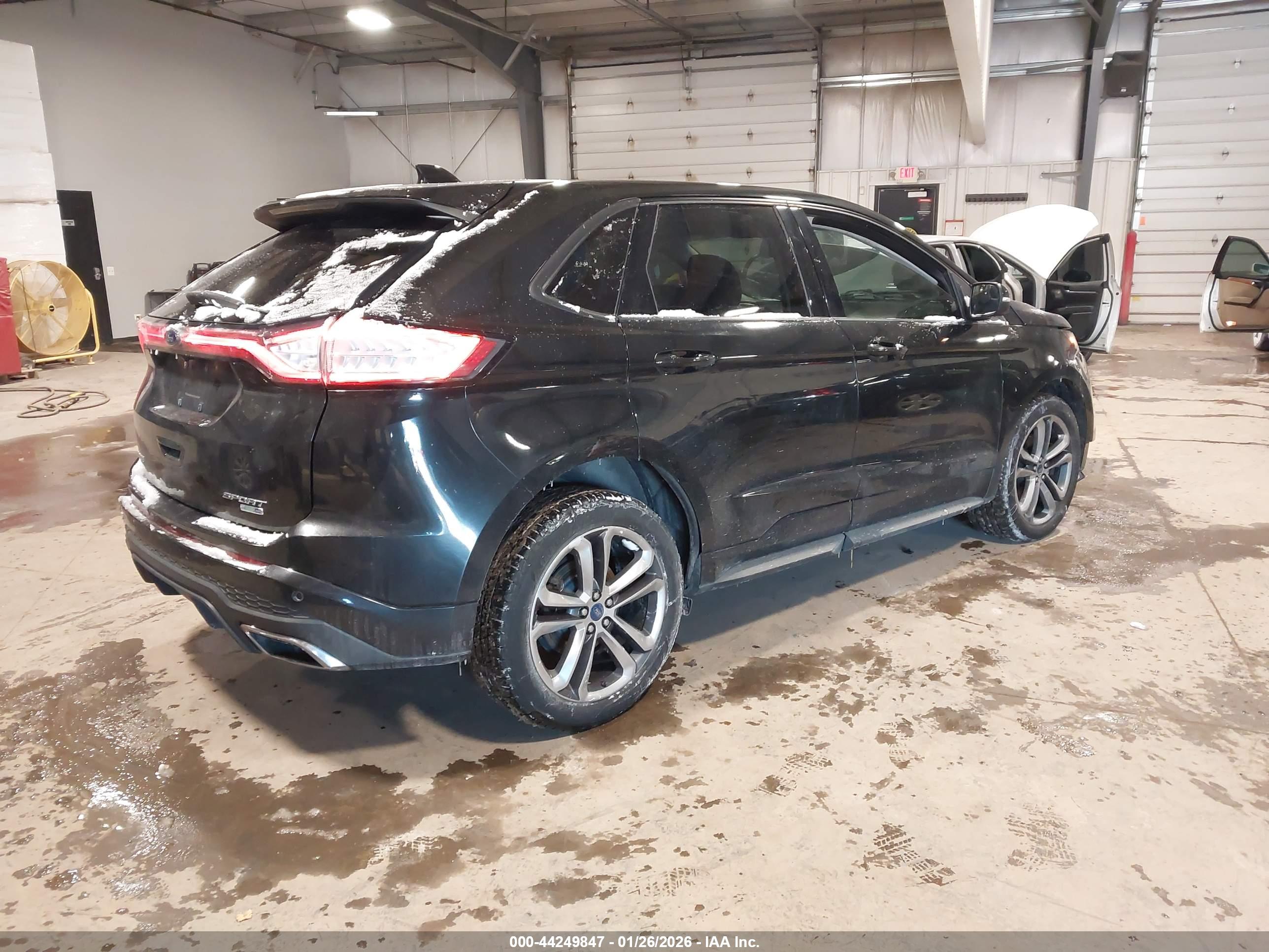 FORD EDGE image 4