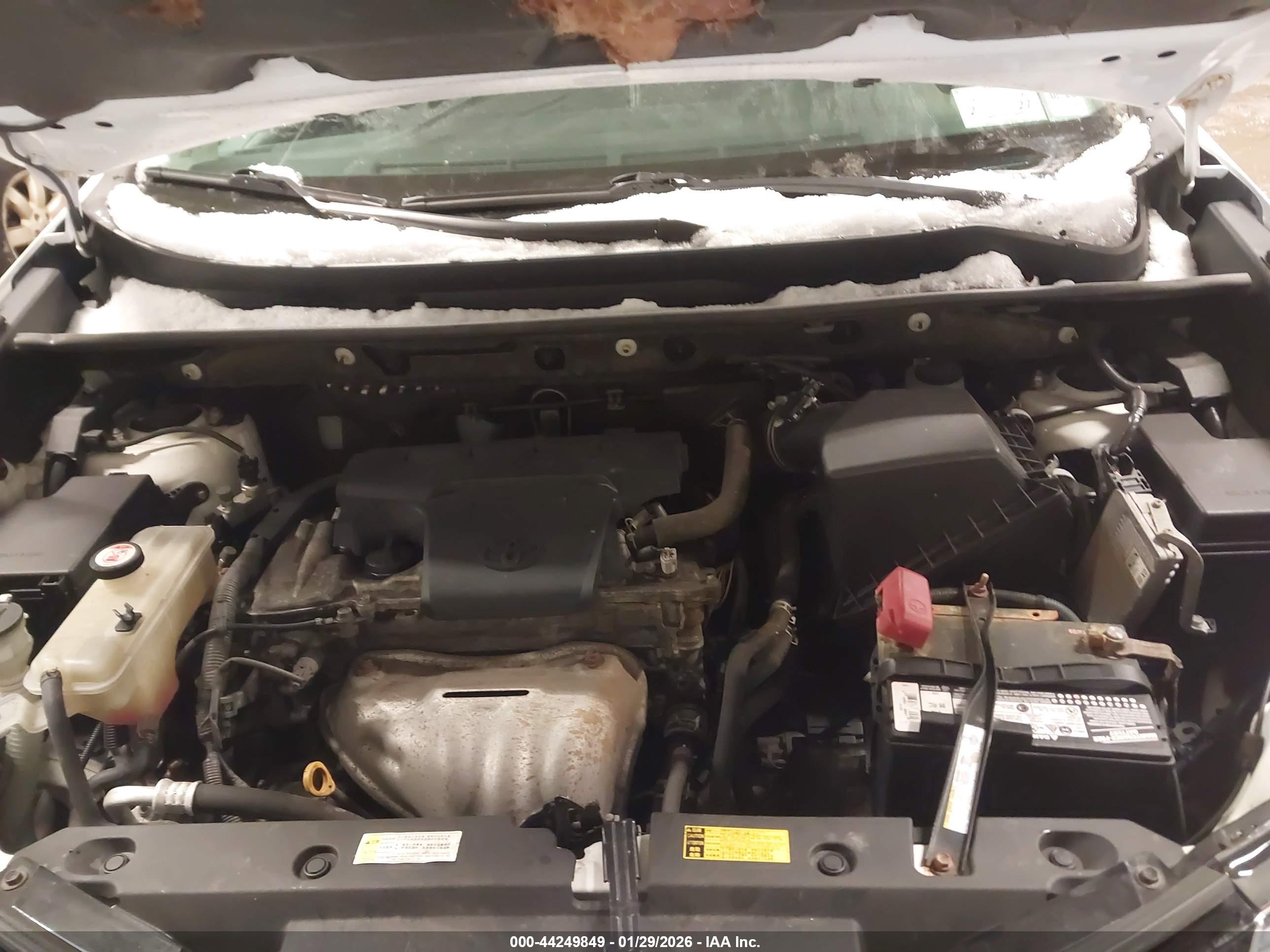 TOYOTA RAV4 image 10