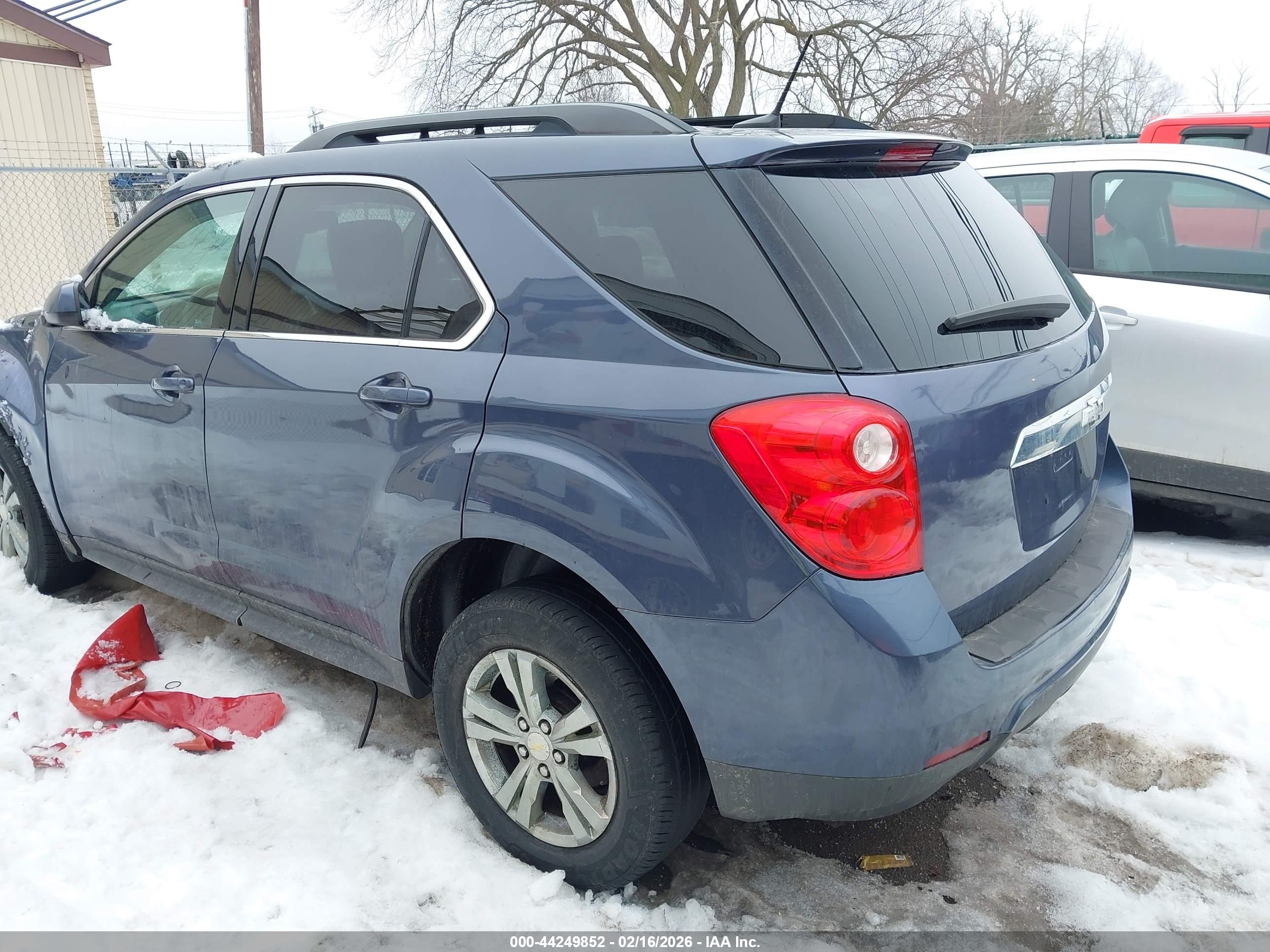 CHEVROLET EQUINOX image 3