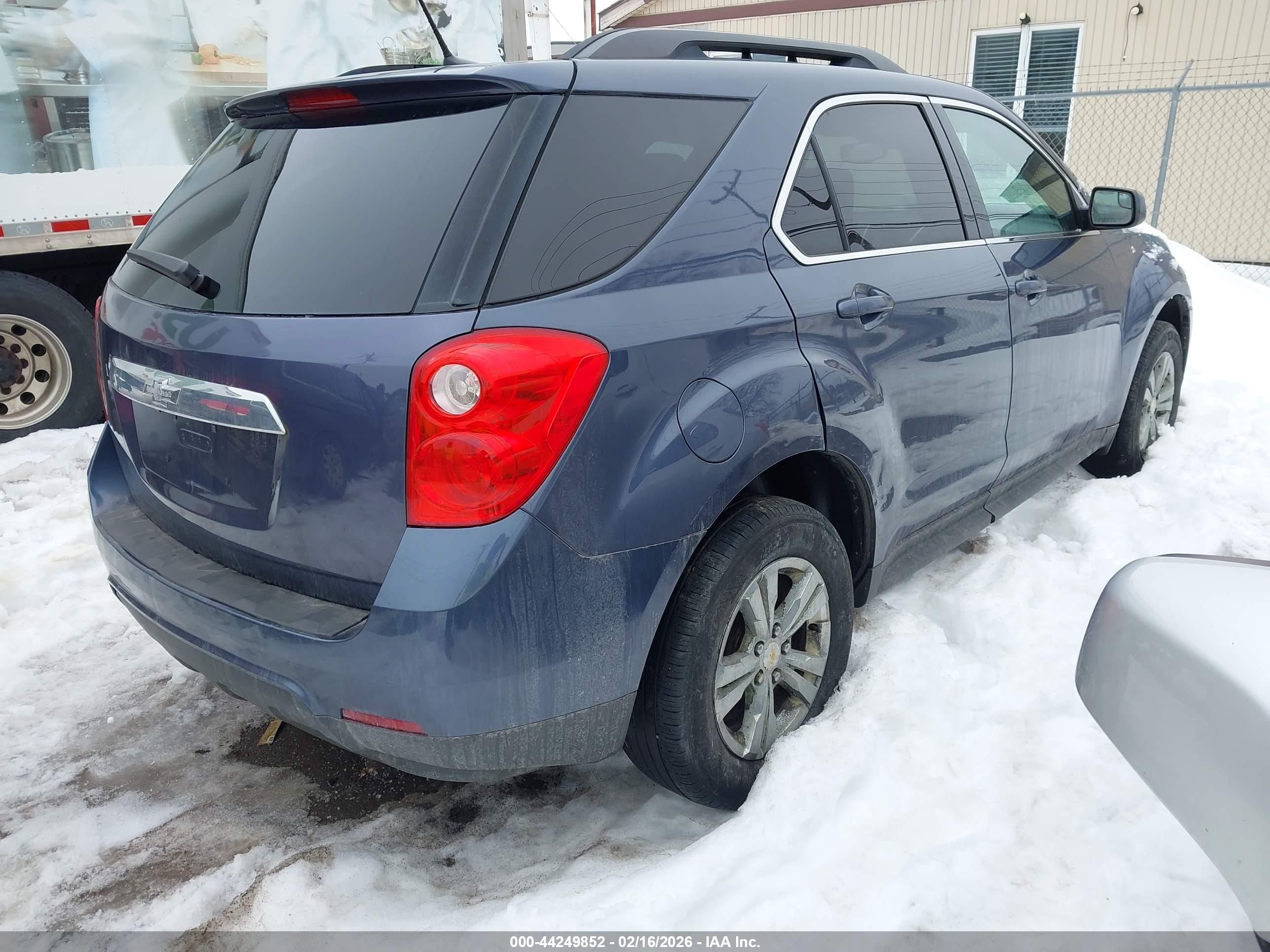CHEVROLET EQUINOX image 4