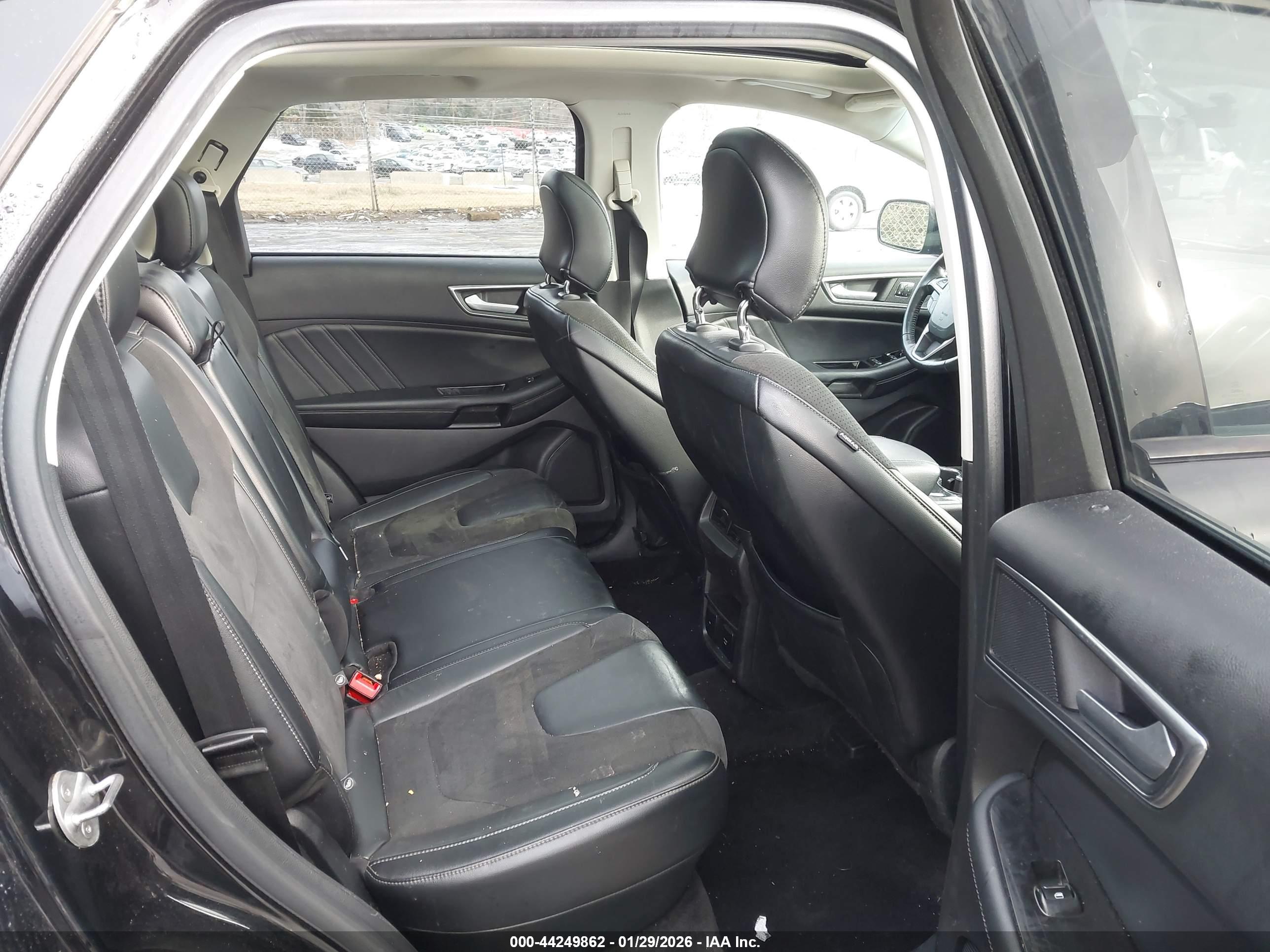 FORD EDGE image 8