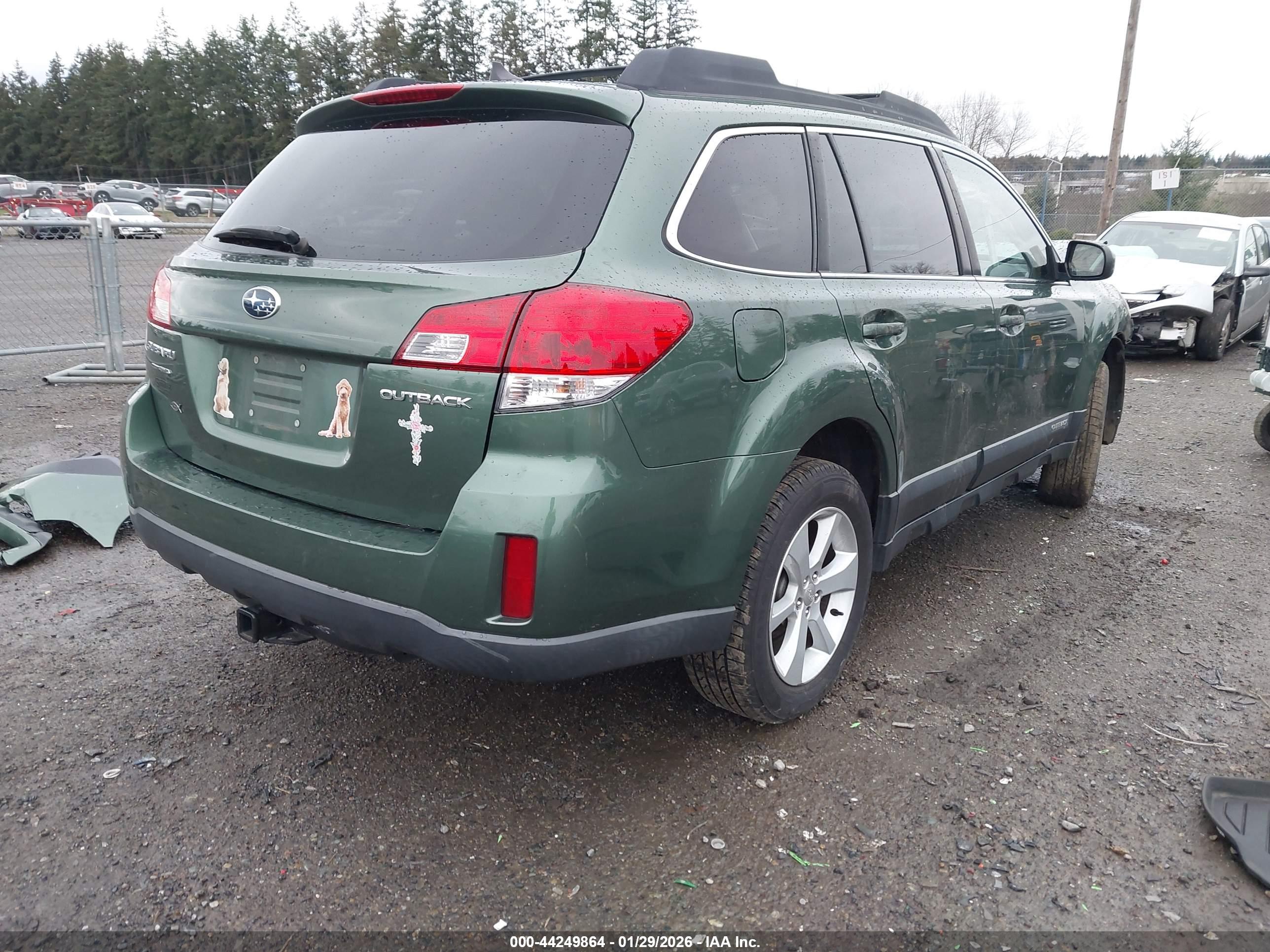 SUBARU OUTBACK image 4