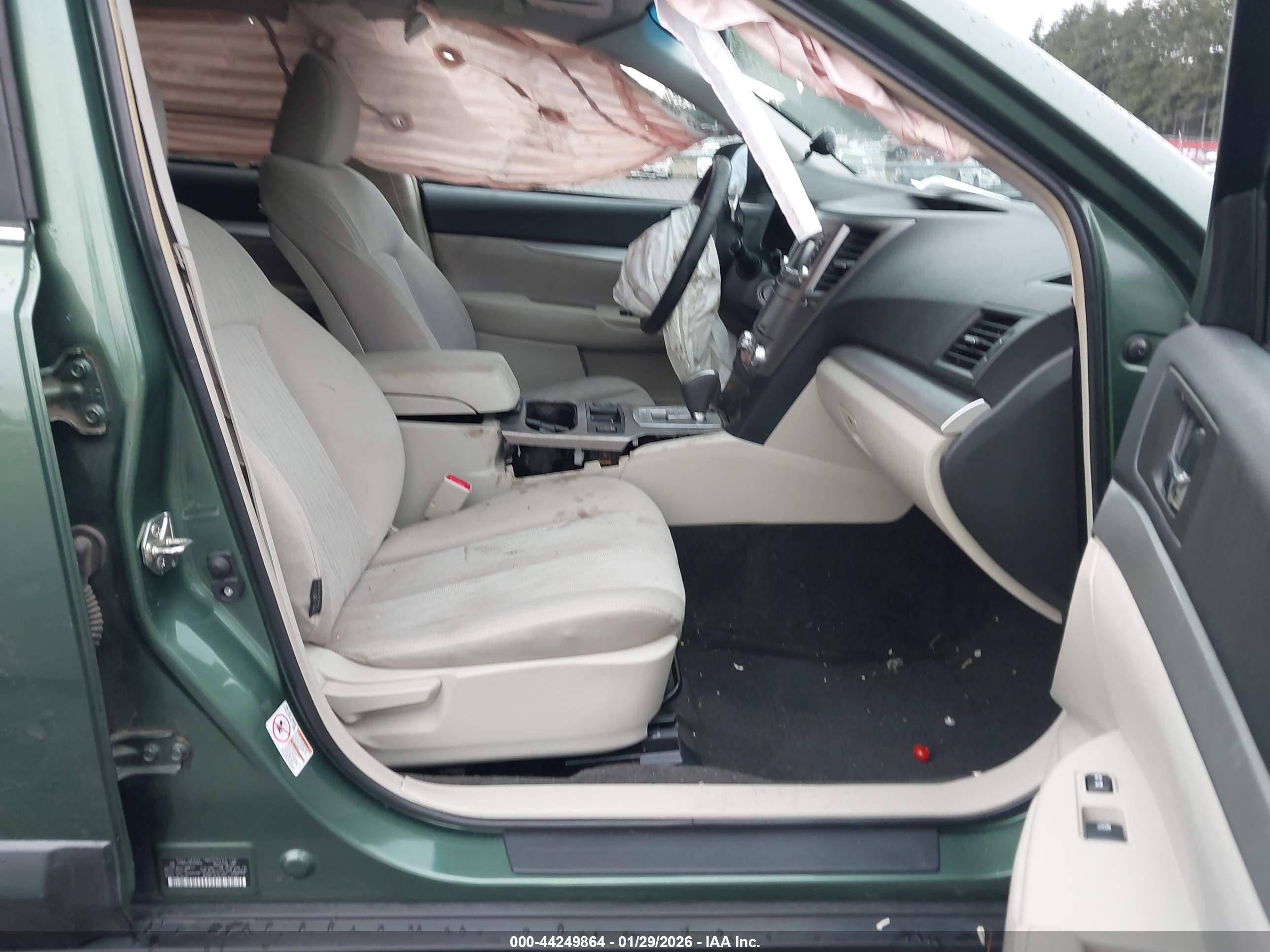 SUBARU OUTBACK image 5