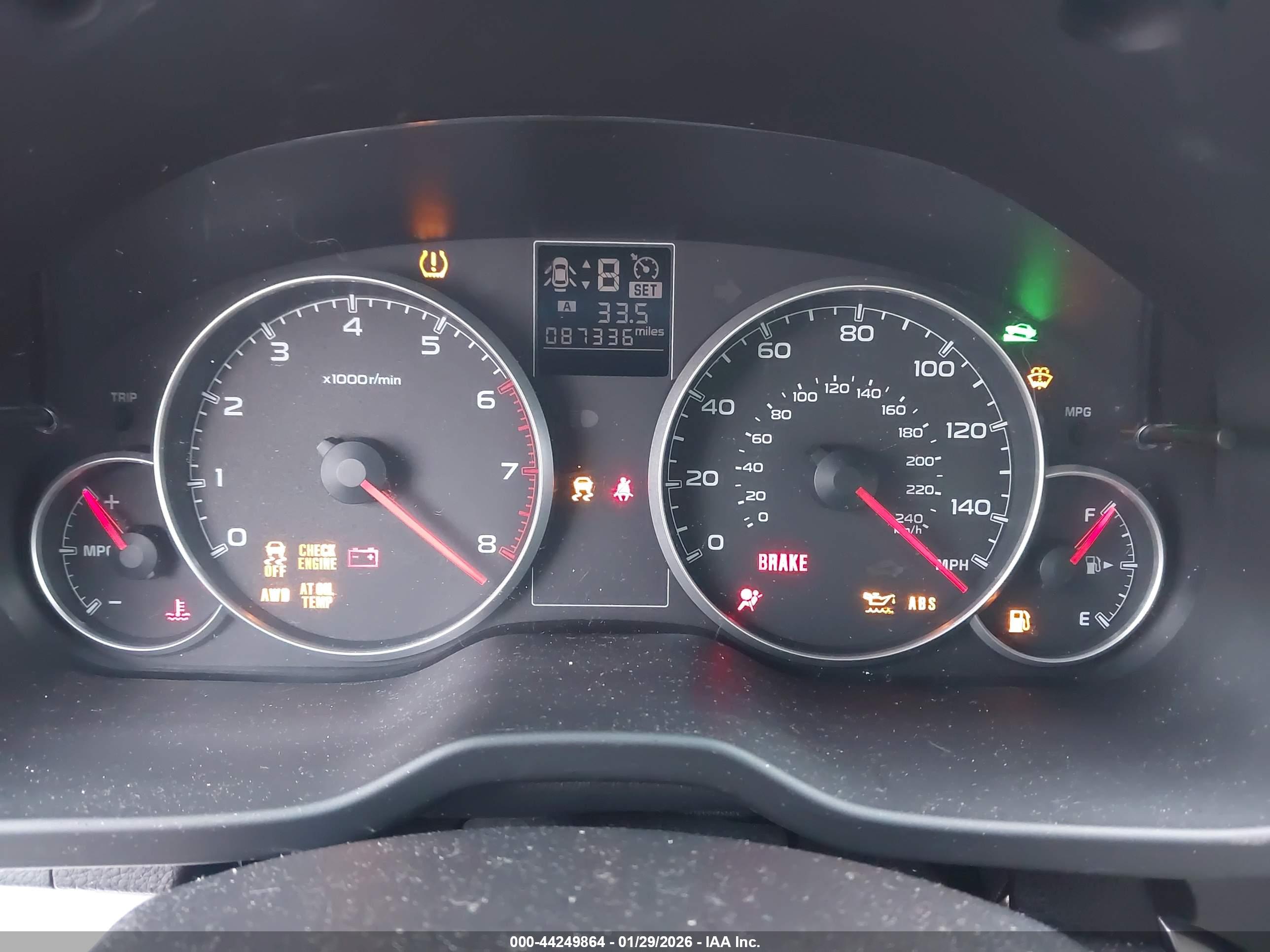 SUBARU OUTBACK image 7