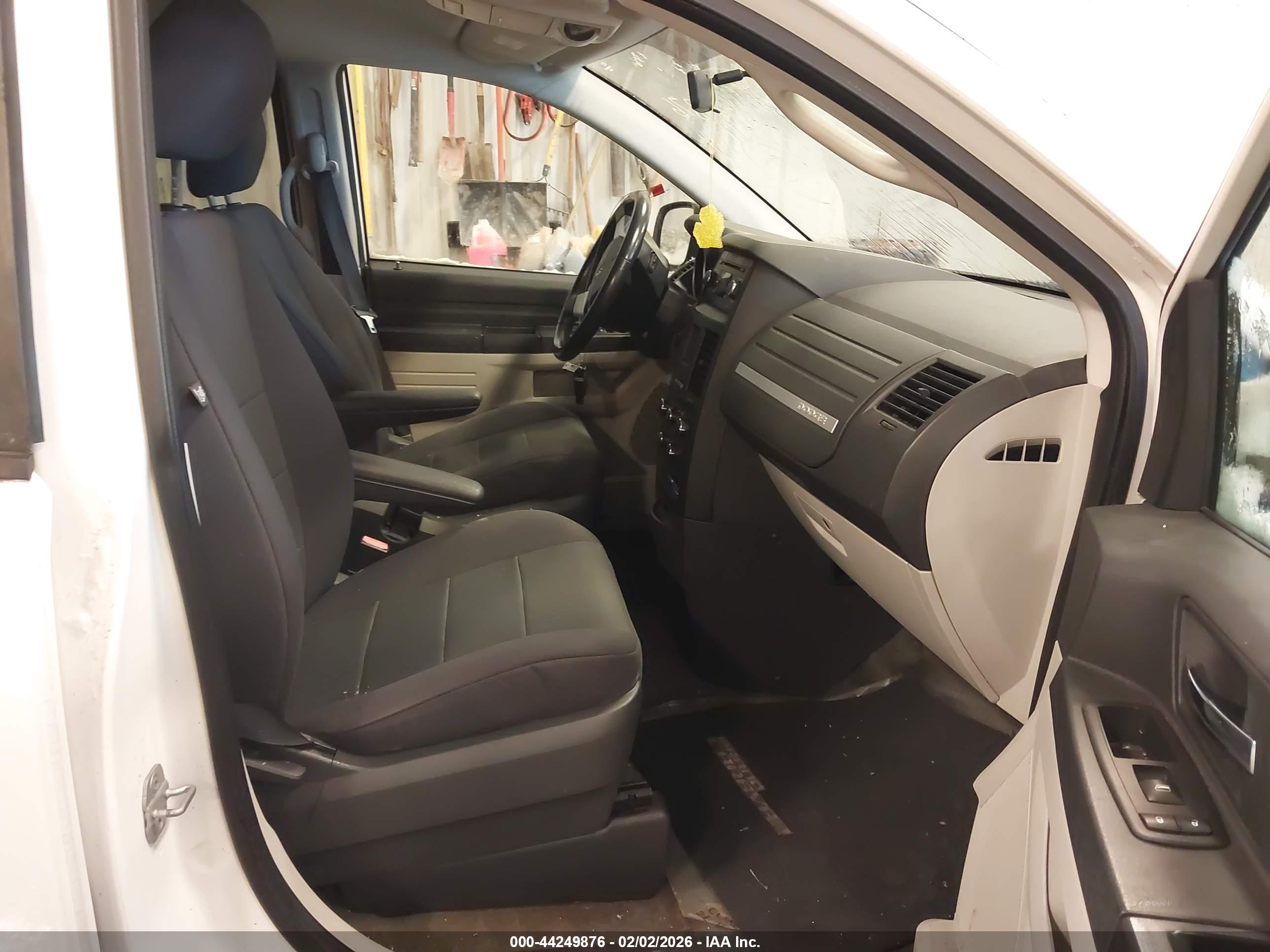 DODGE GRAND image 5