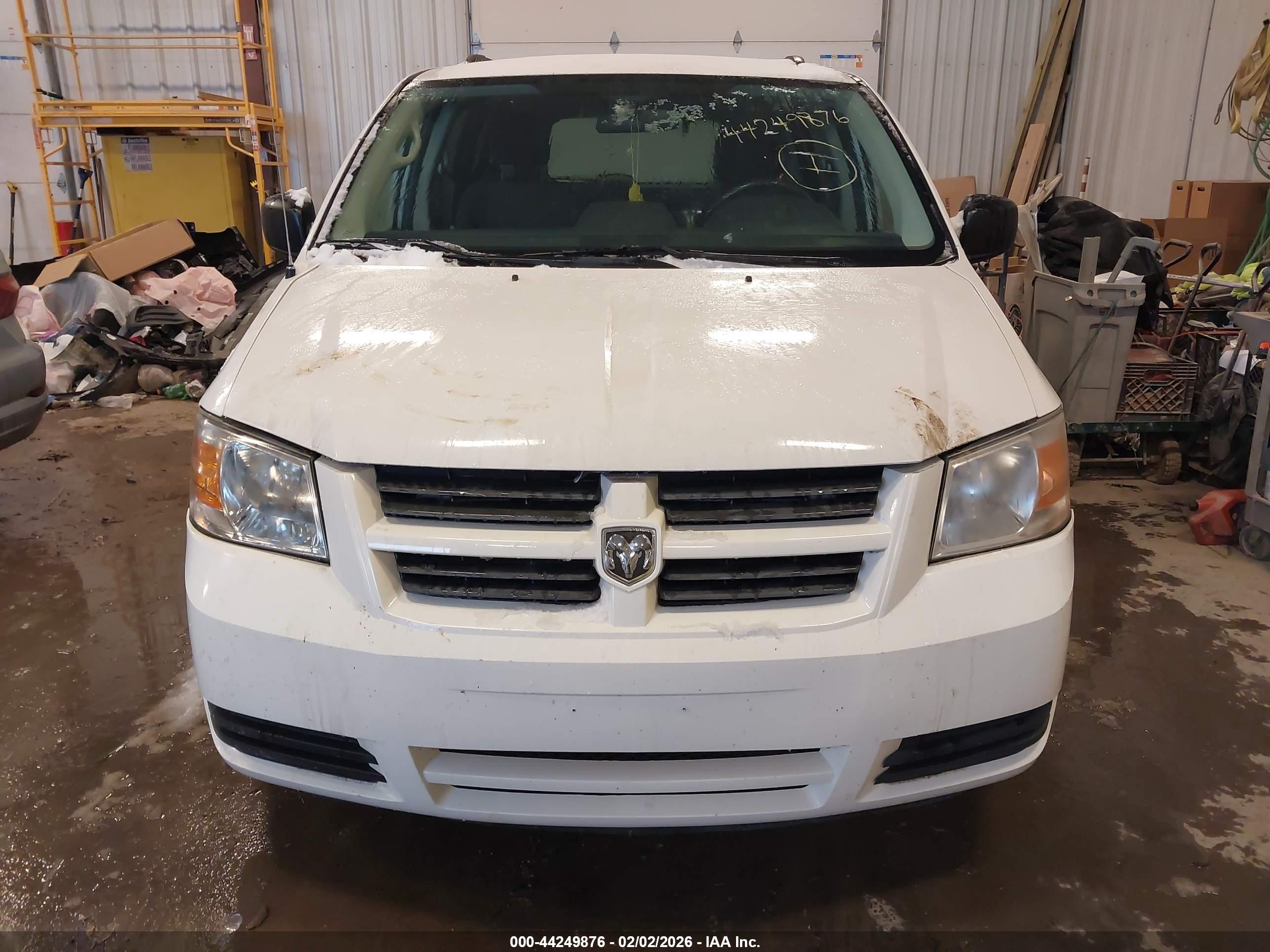 DODGE GRAND image 6