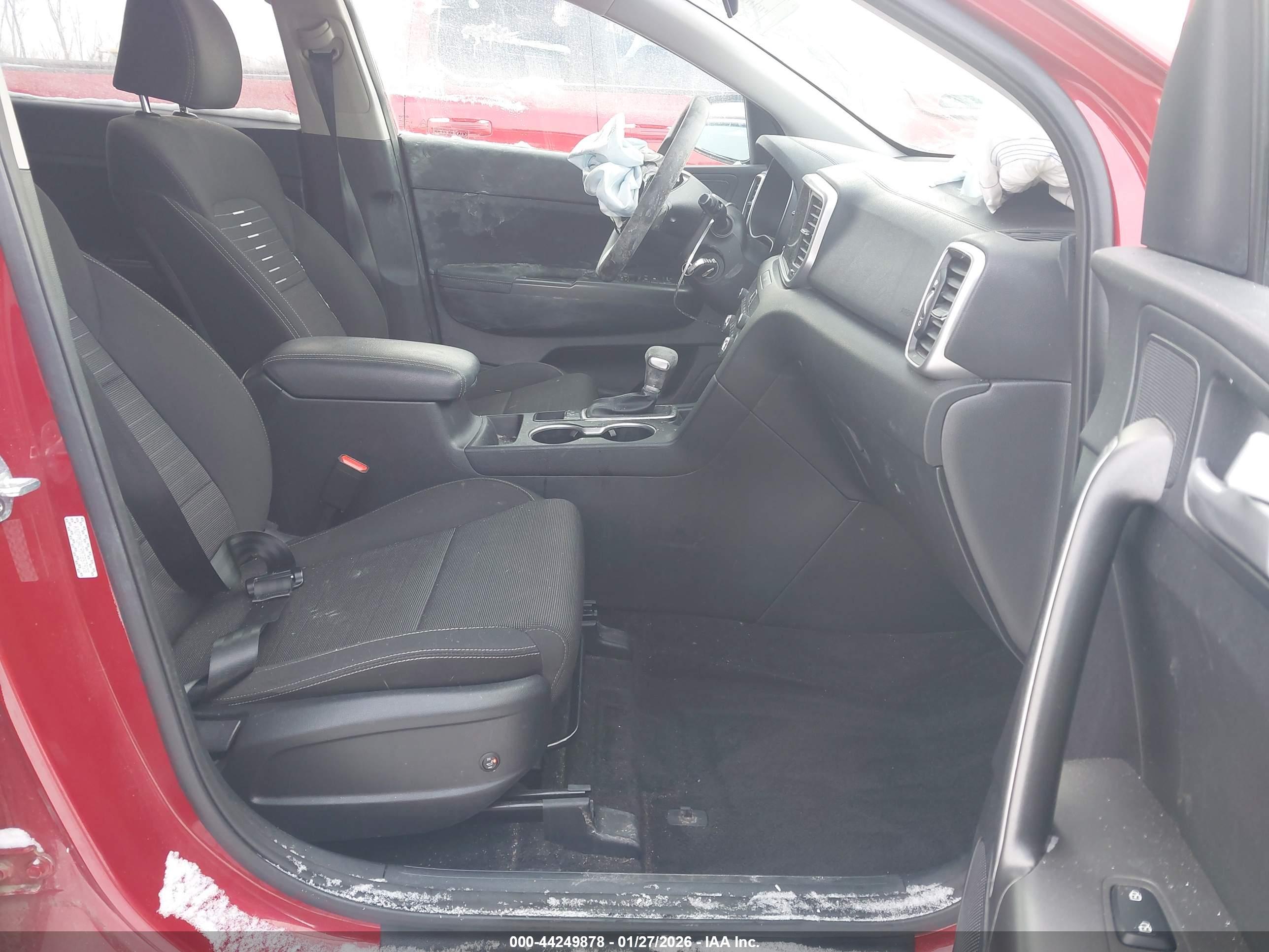 KIA SPORTAGE image 5