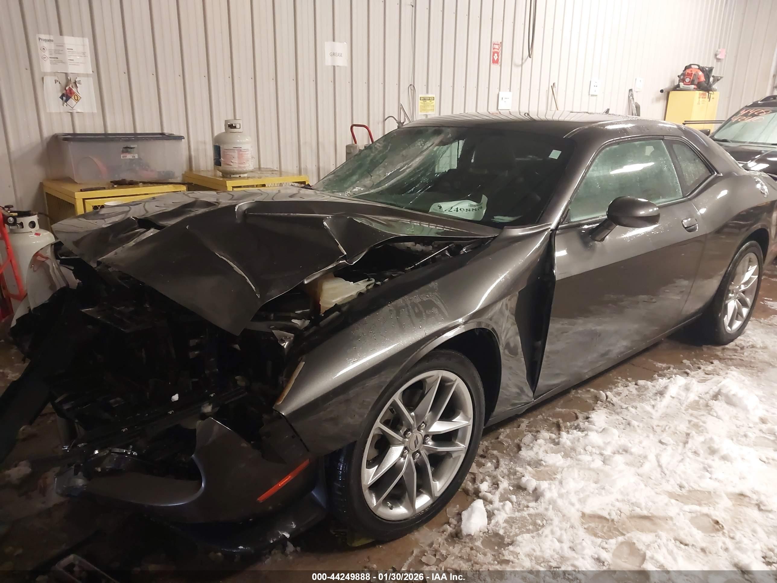 DODGE CHALLENGER image 2