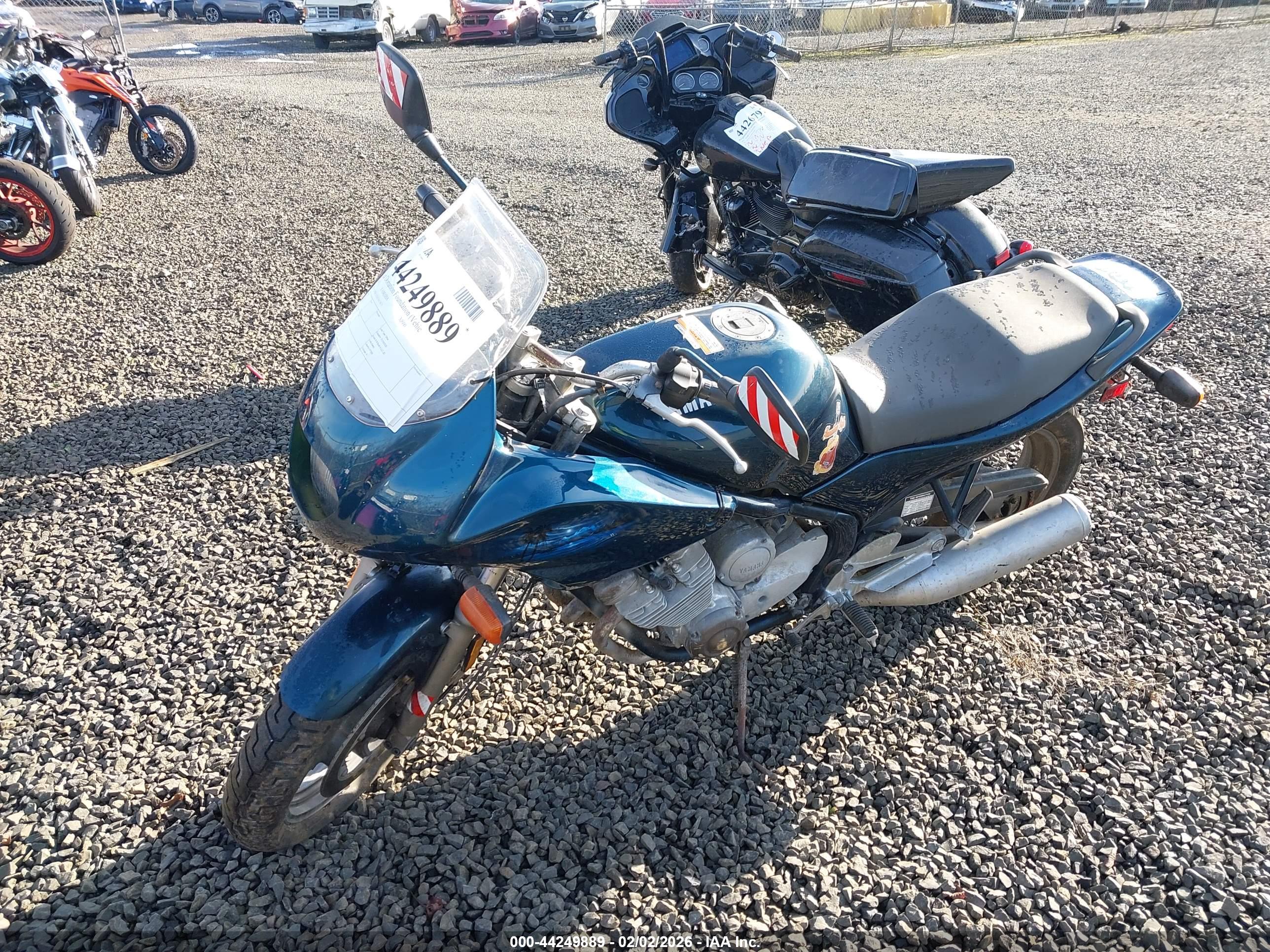 YAMAHA XJ600 image 2