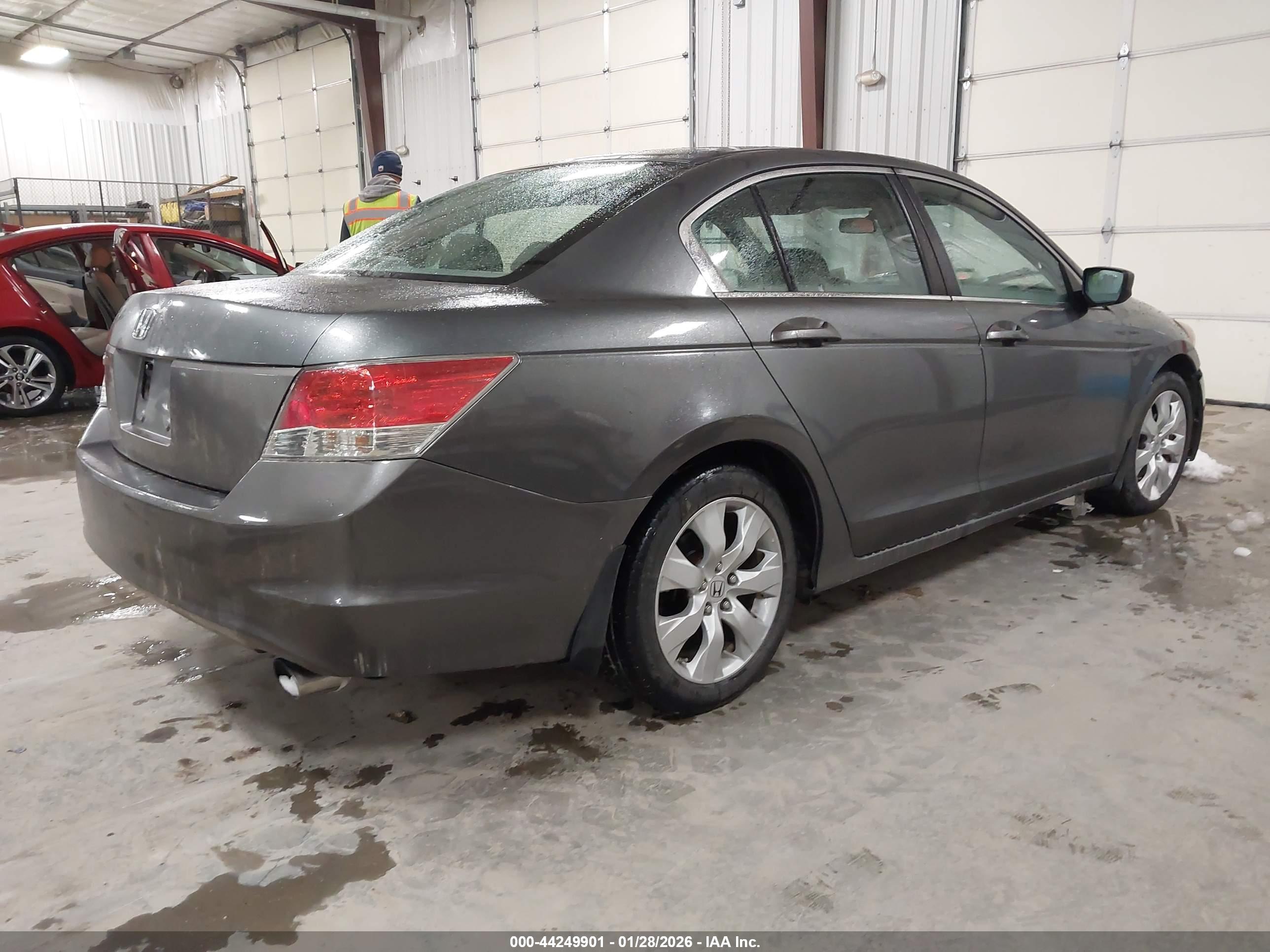 HONDA ACCORD image 4