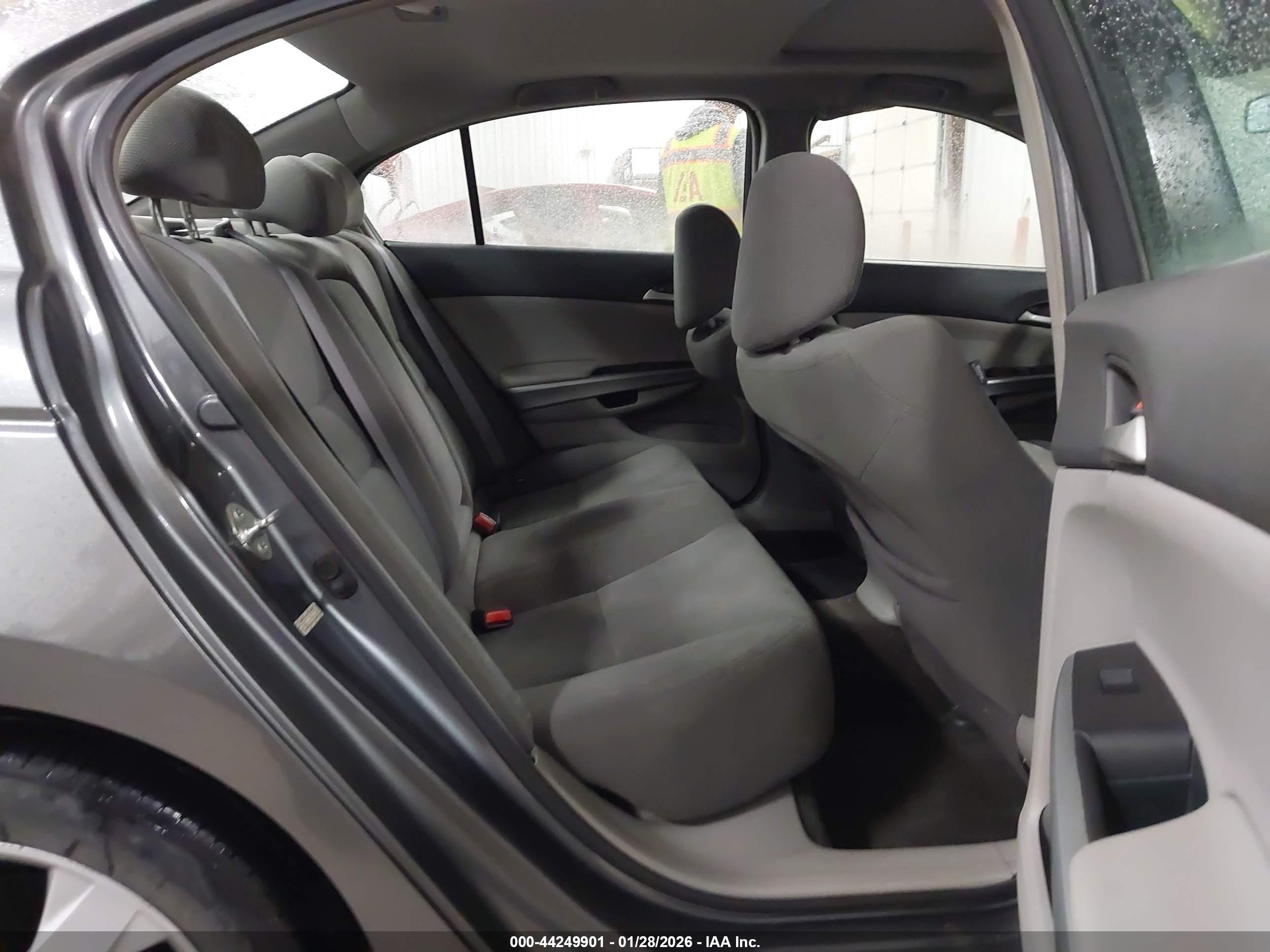 HONDA ACCORD image 8