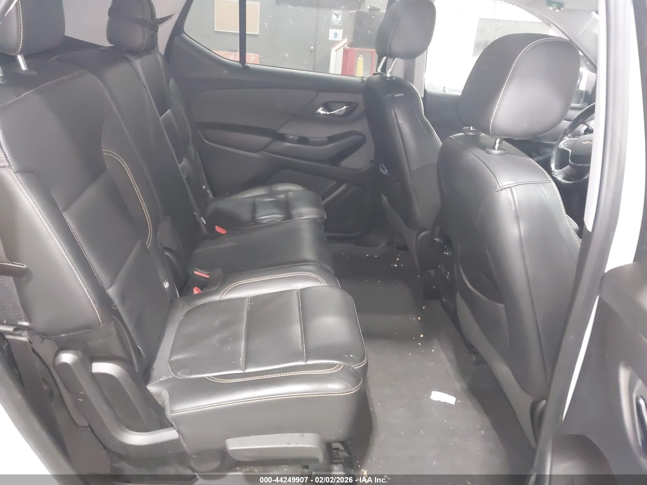 CHEVROLET TRAVERSE image 8