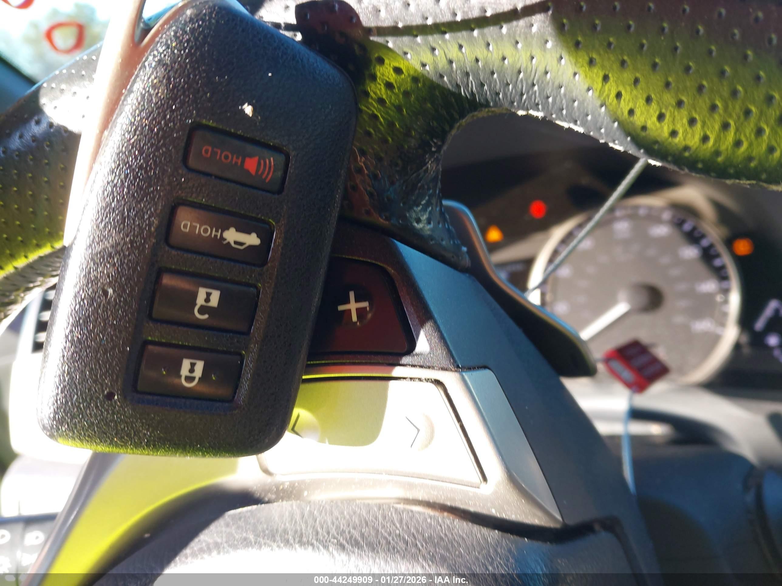 LEXUS GS image 11