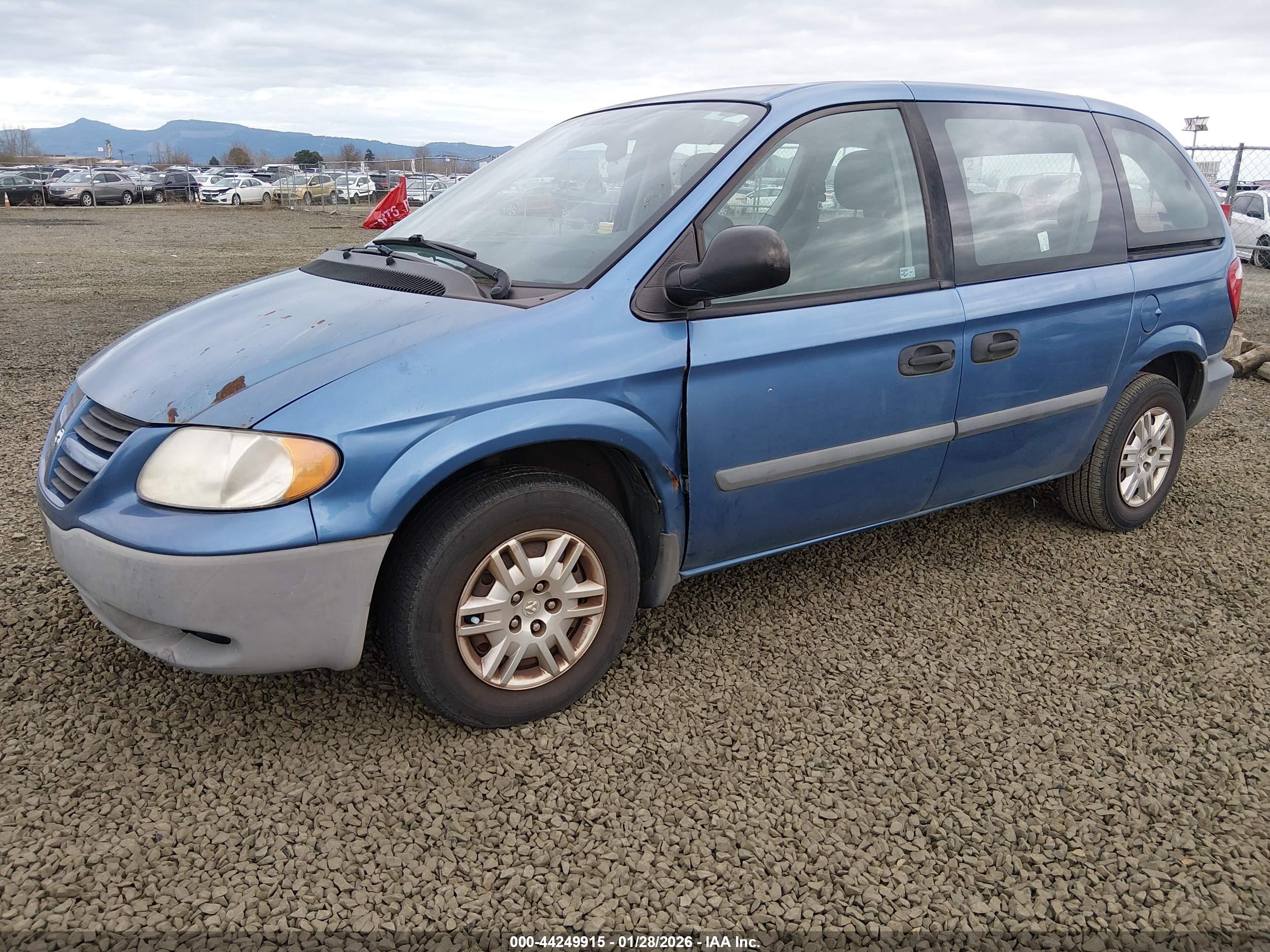 DODGE CARAVAN image 2