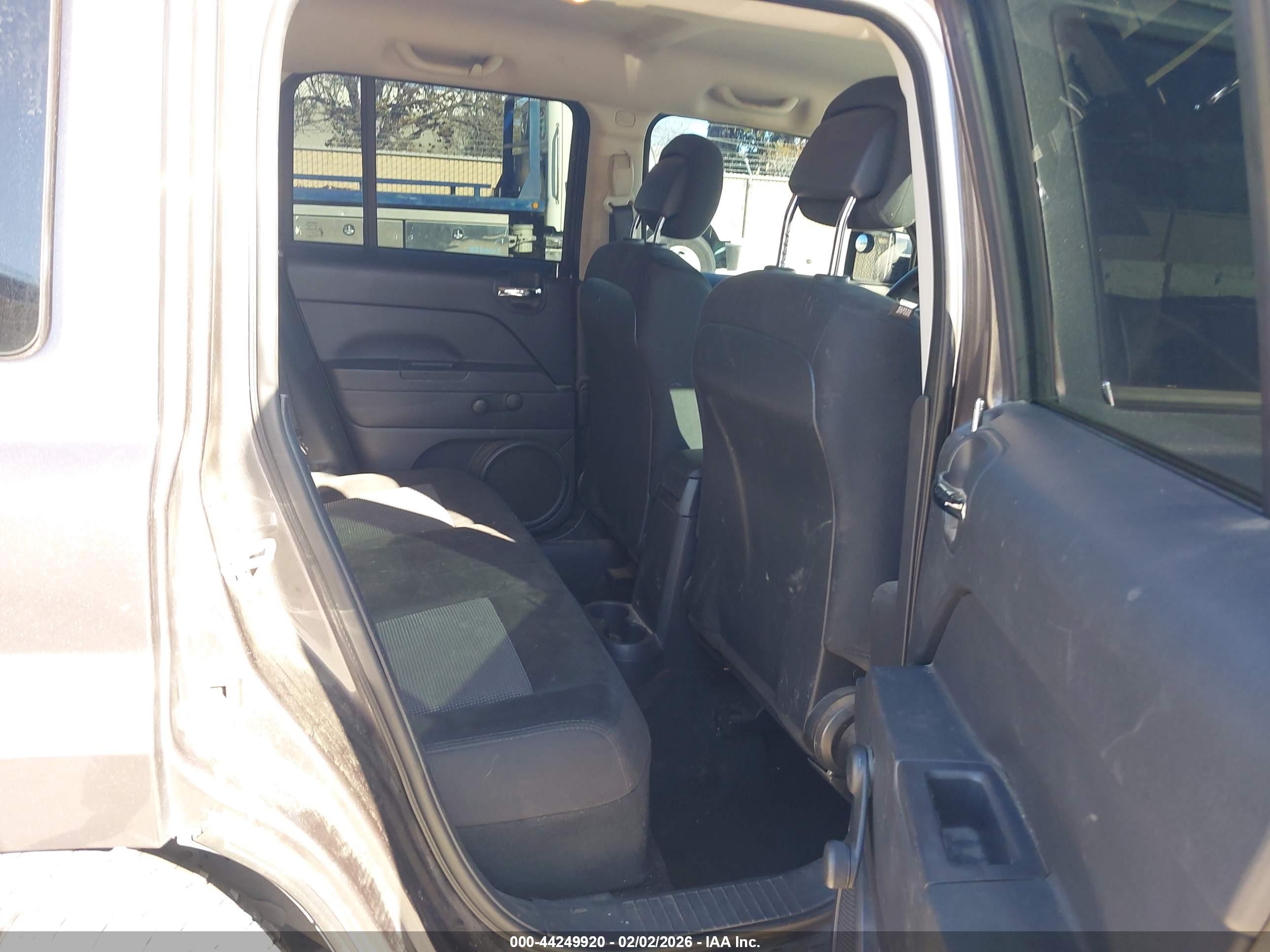 JEEP PATRIOT image 8
