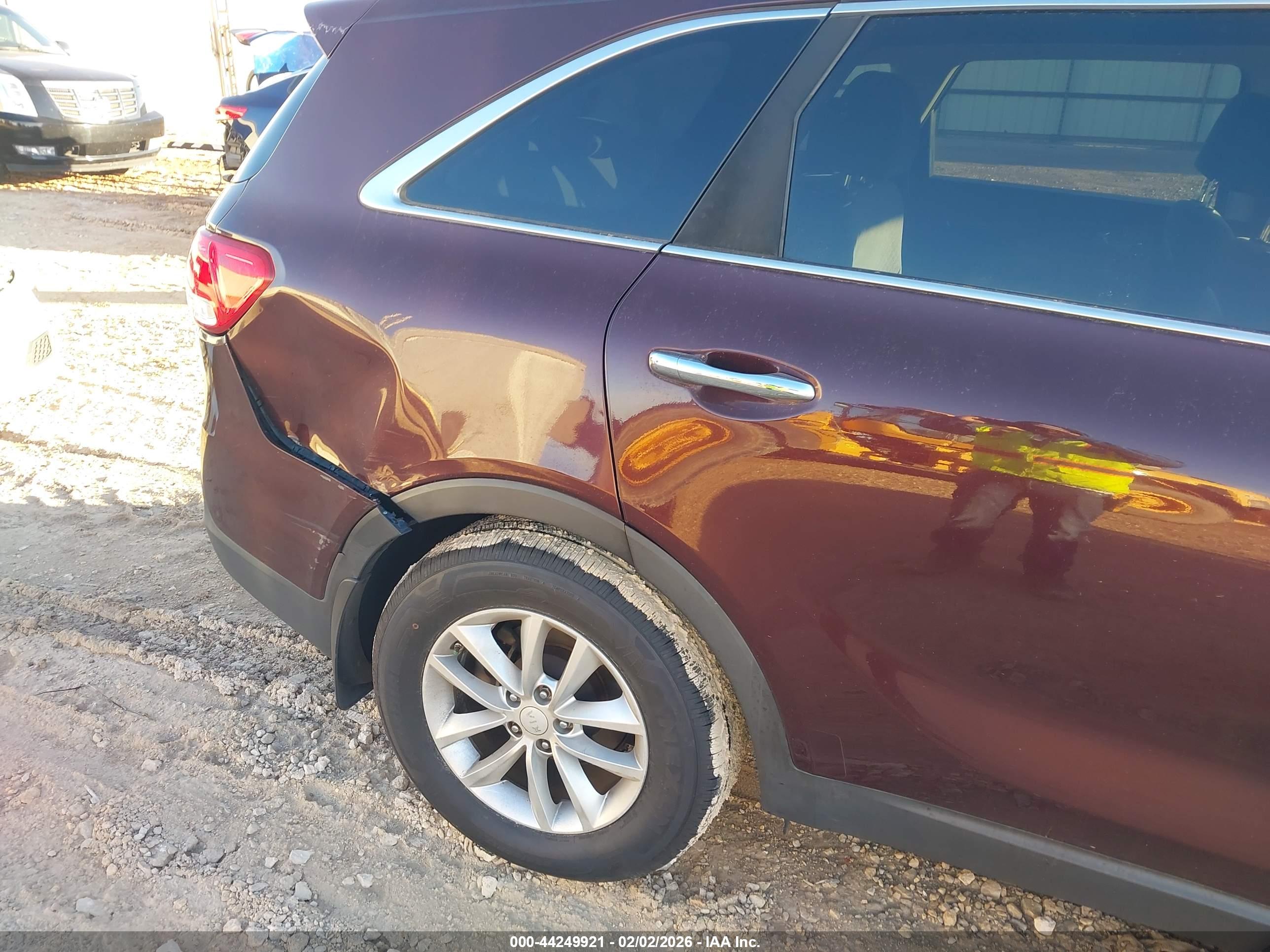 KIA SORENTO image 6