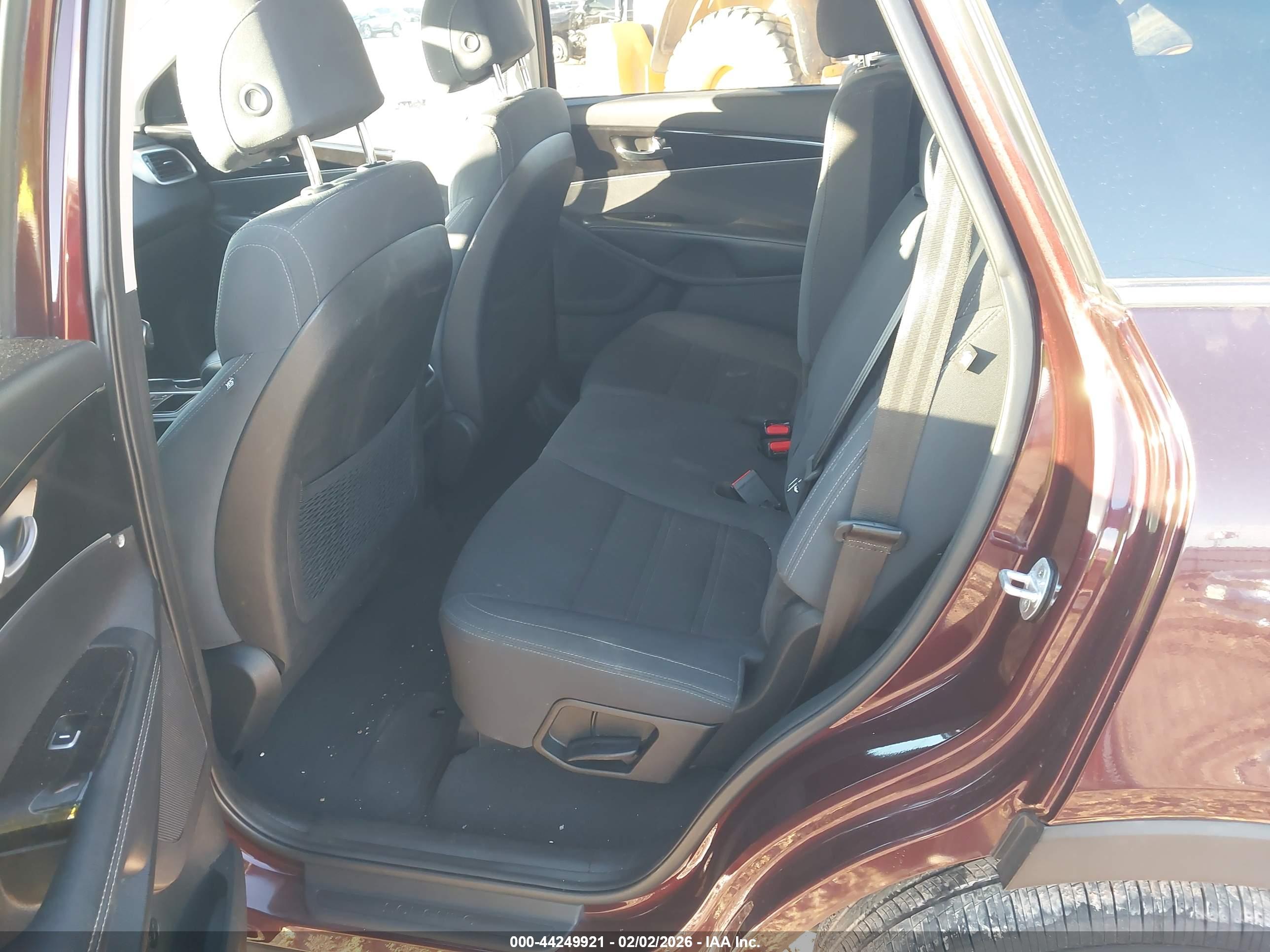 KIA SORENTO image 8