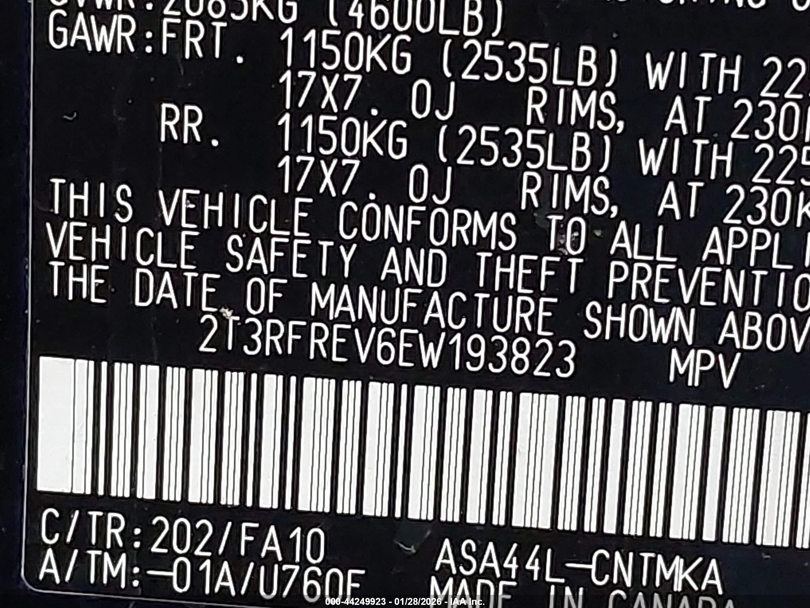 TOYOTA RAV4 image 9
