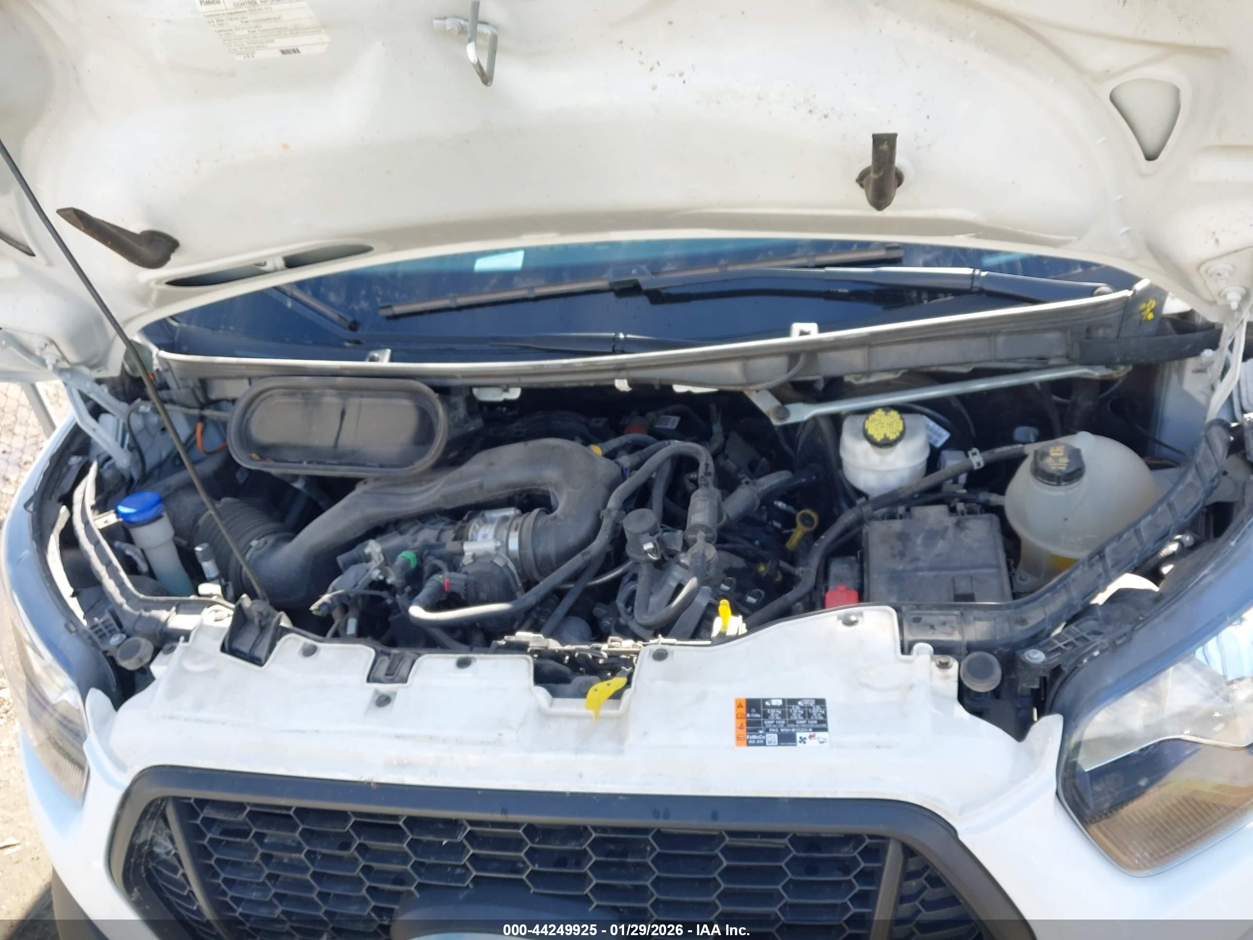 FORD TRANSIT-250 image 10