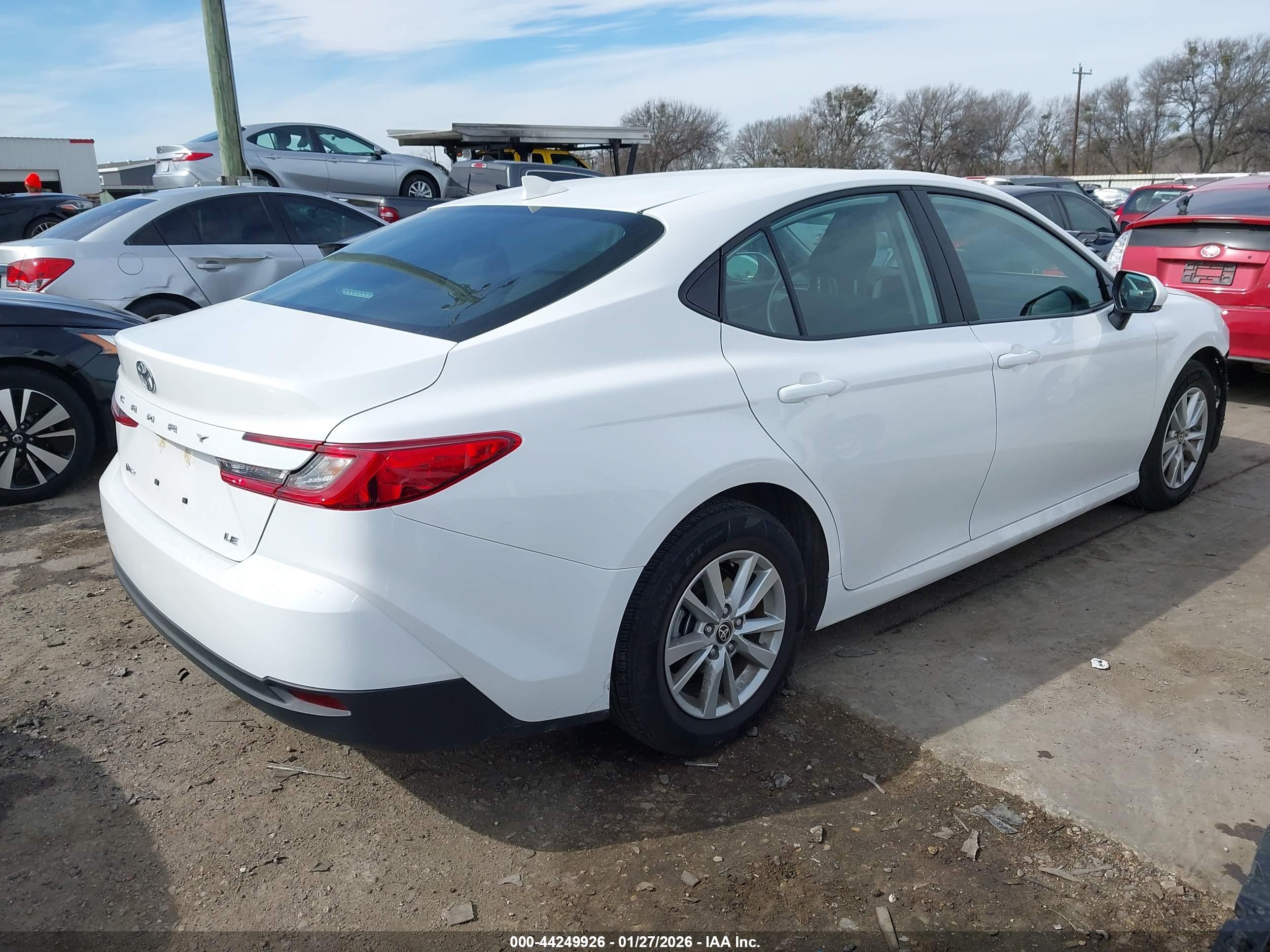 TOYOTA CAMRY image 4