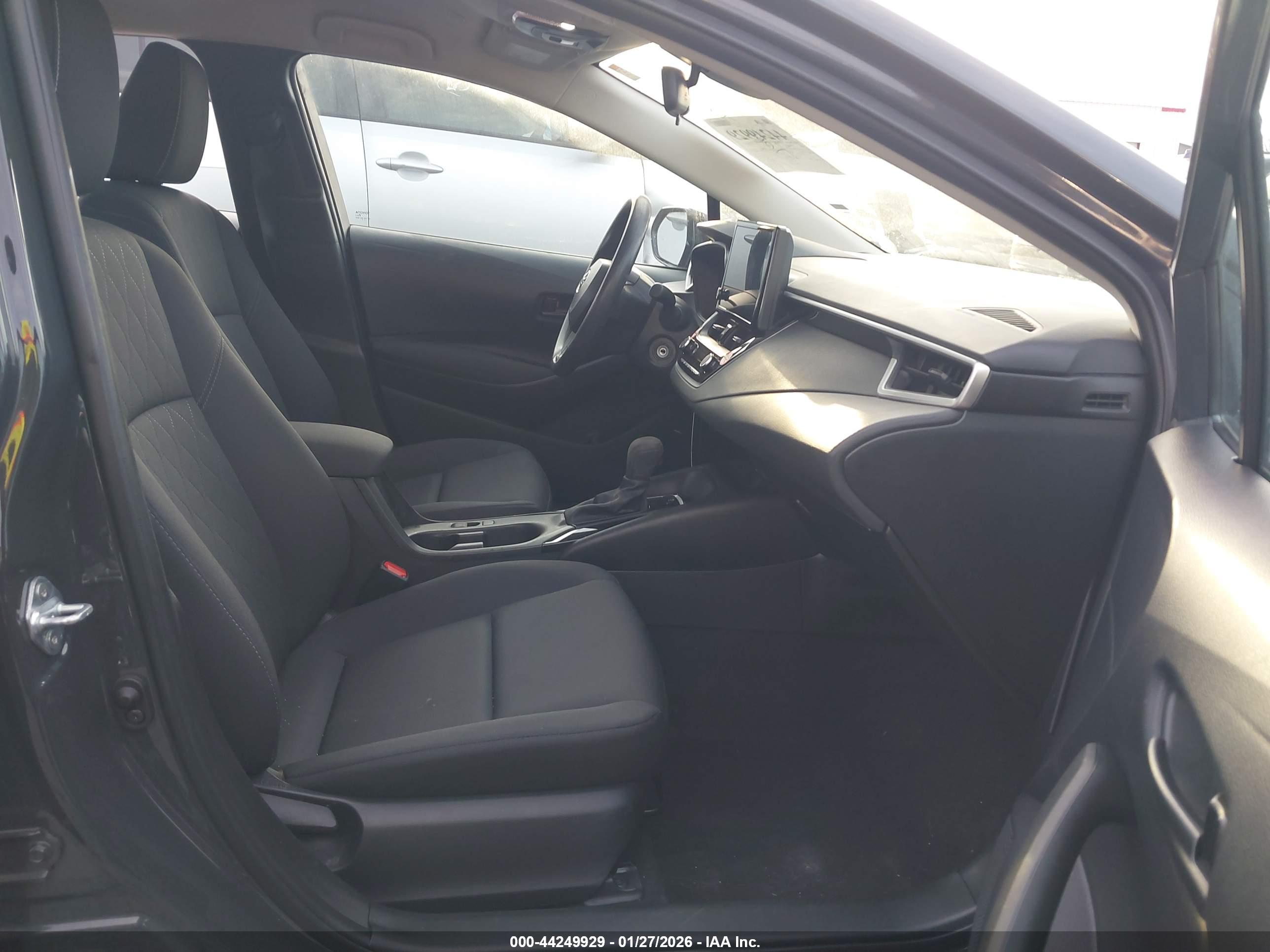TOYOTA COROLLA image 5