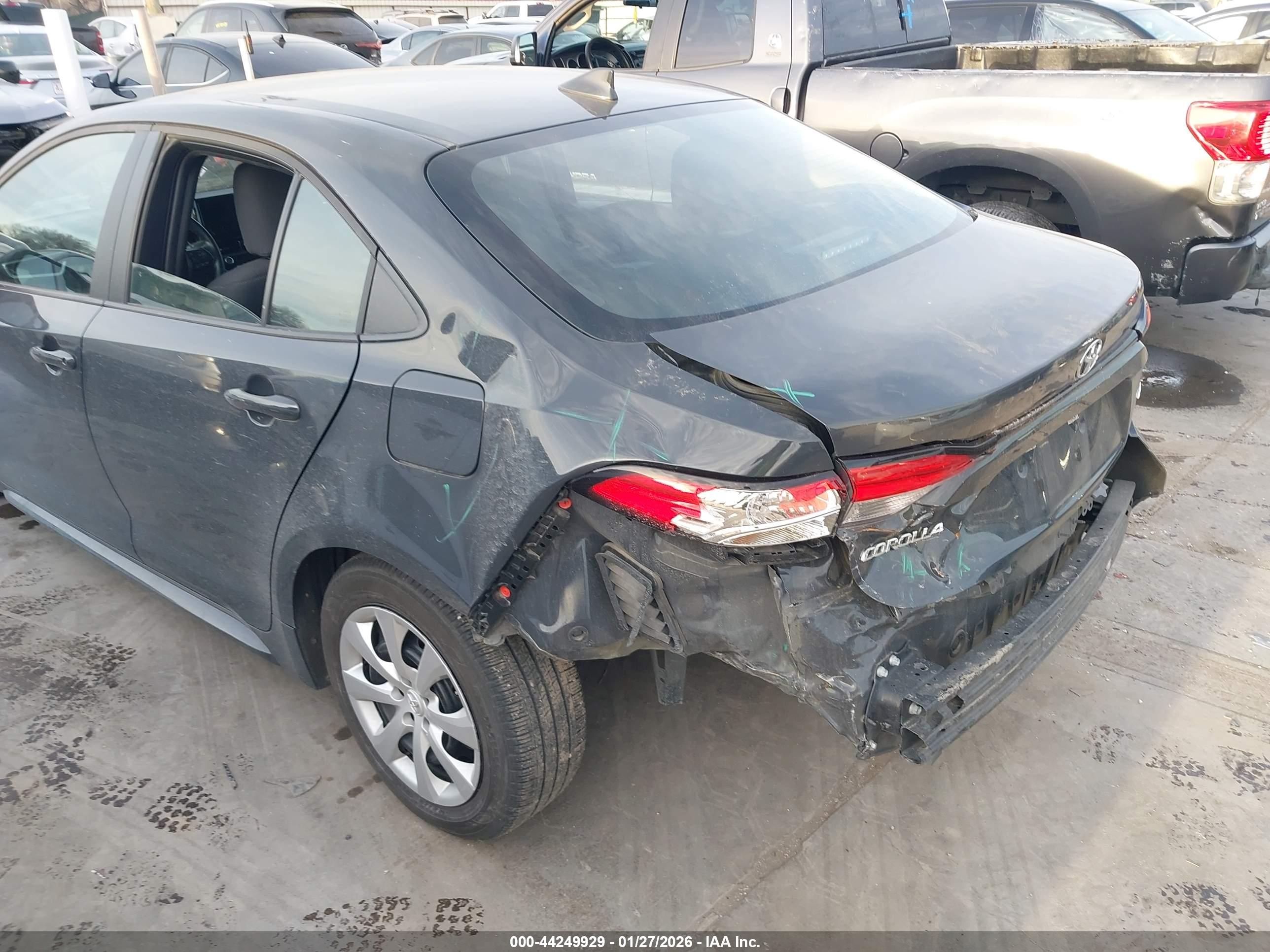 TOYOTA COROLLA image 6