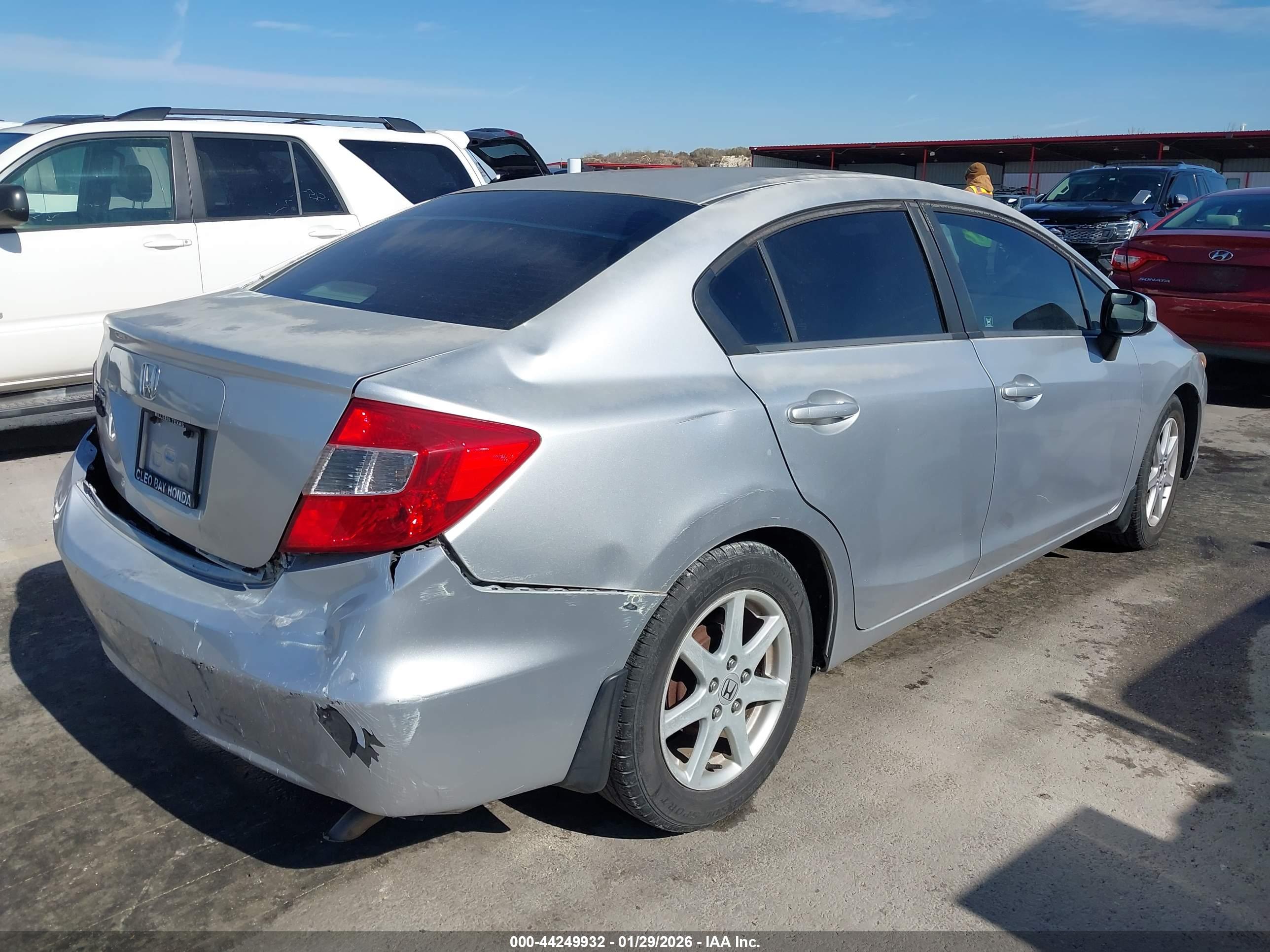 HONDA CIVIC image 4