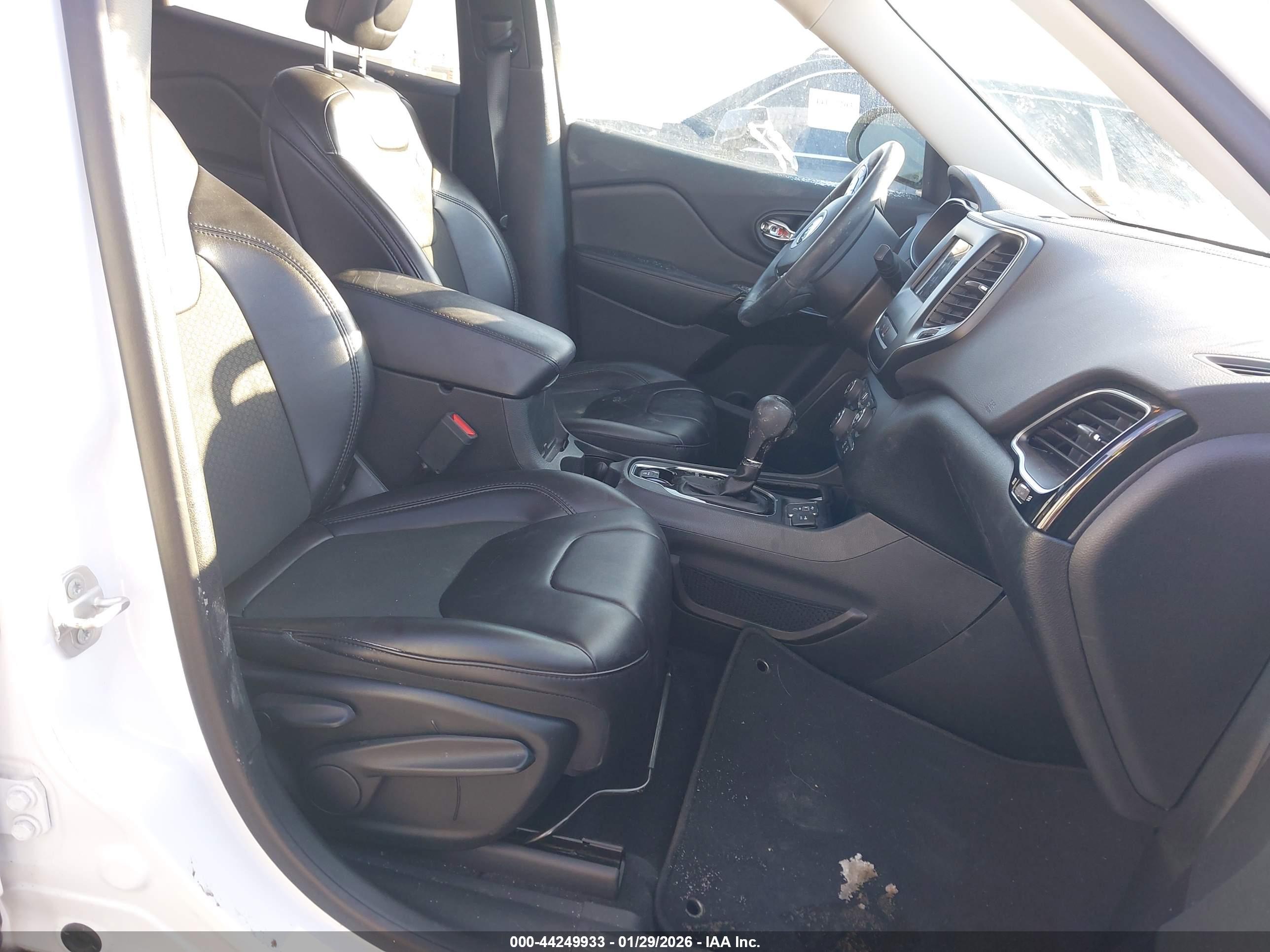 JEEP CHEROKEE image 5