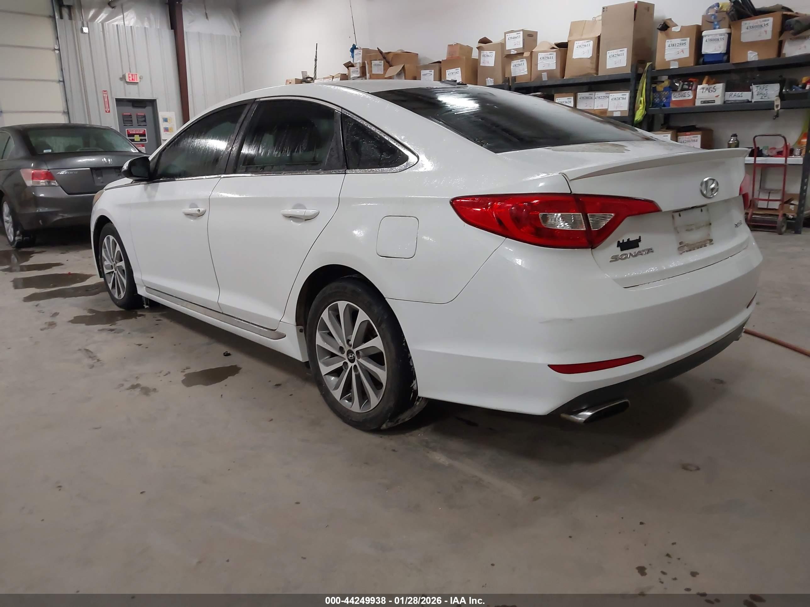 HYUNDAI SONATA image 3