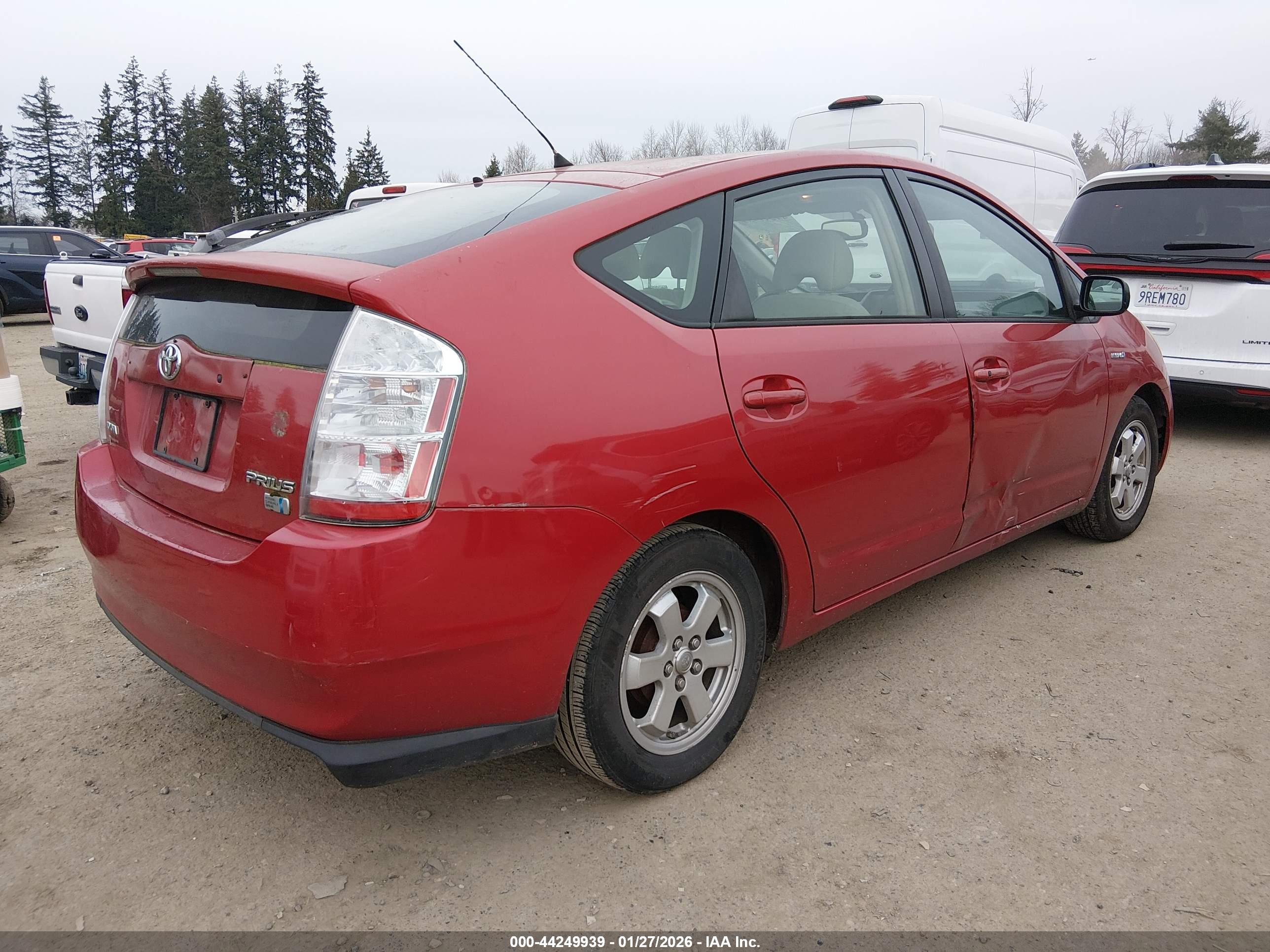 TOYOTA PRIUS image 4