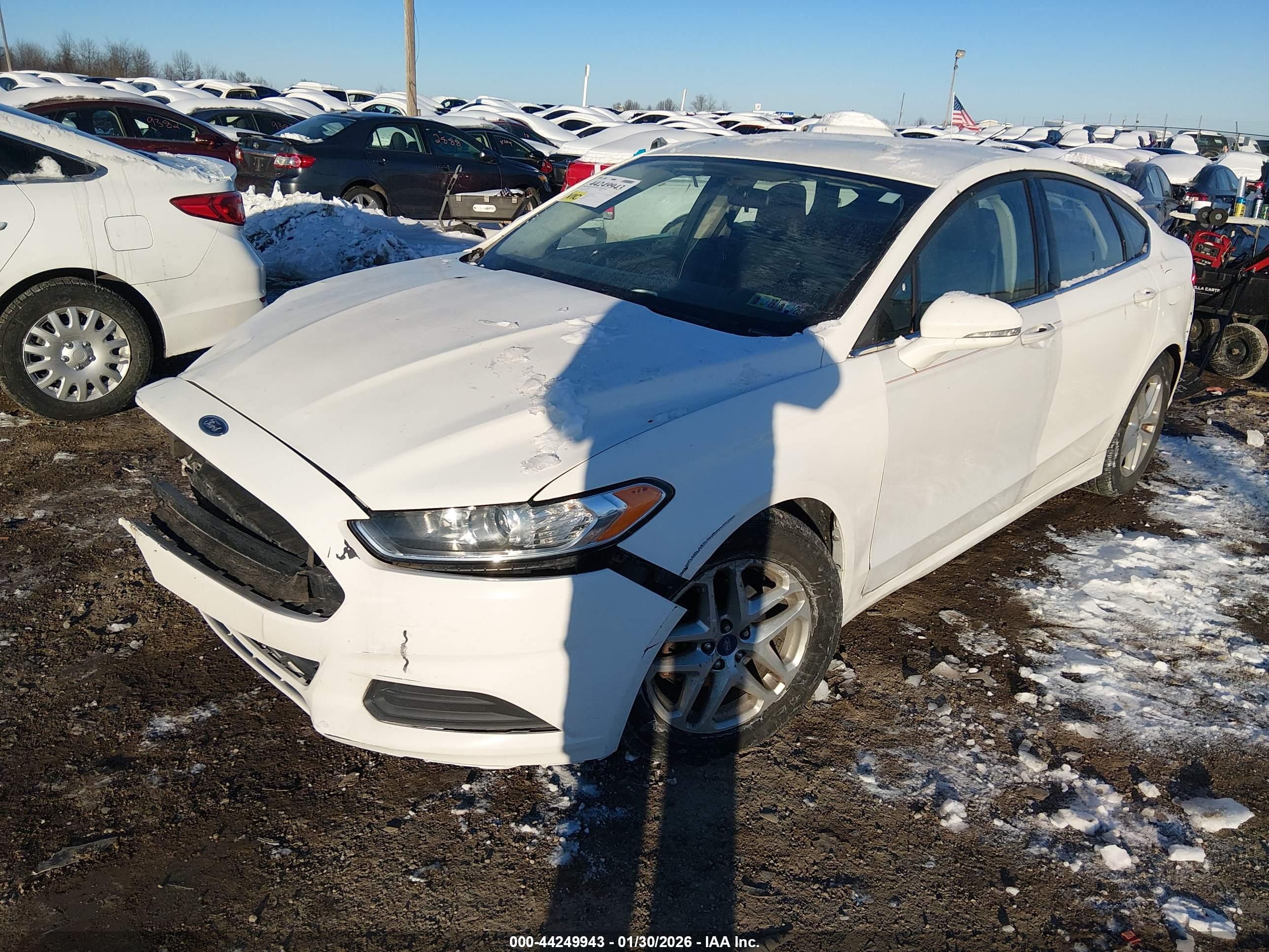 FORD FUSION image 2