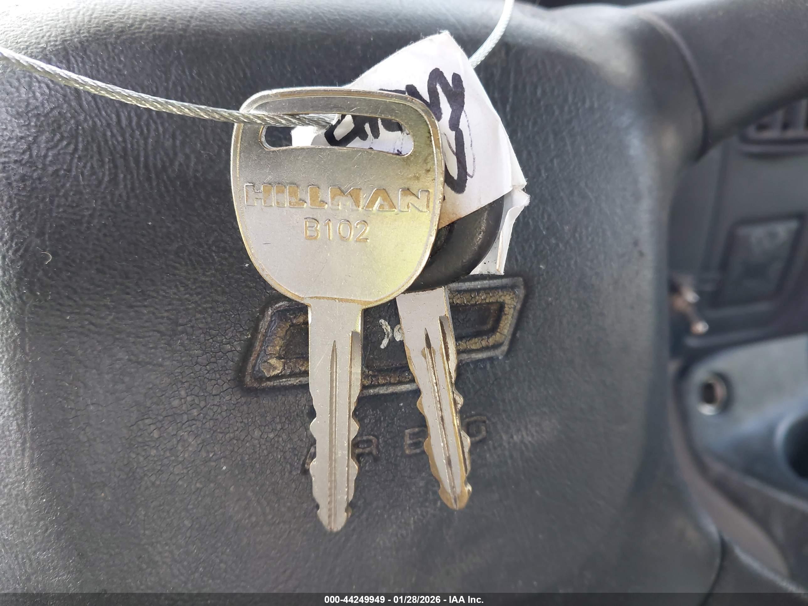CHEVROLET EXPRESS image 11