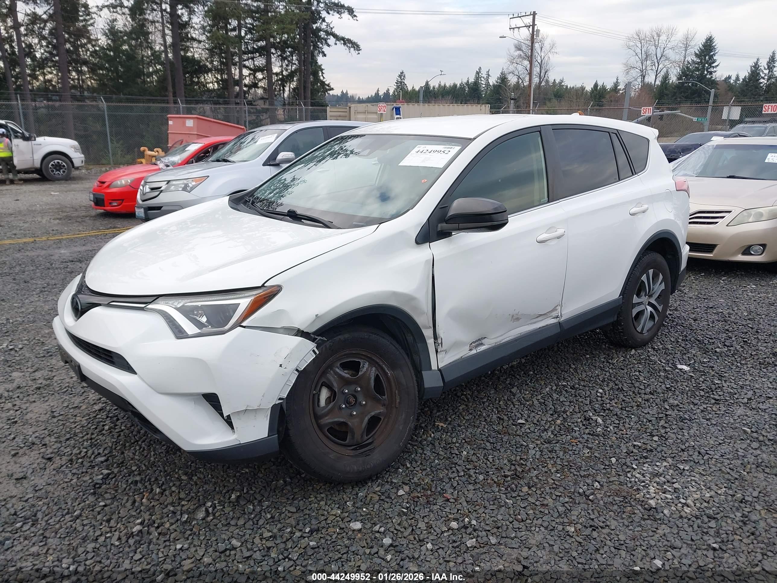 TOYOTA RAV4 image 2
