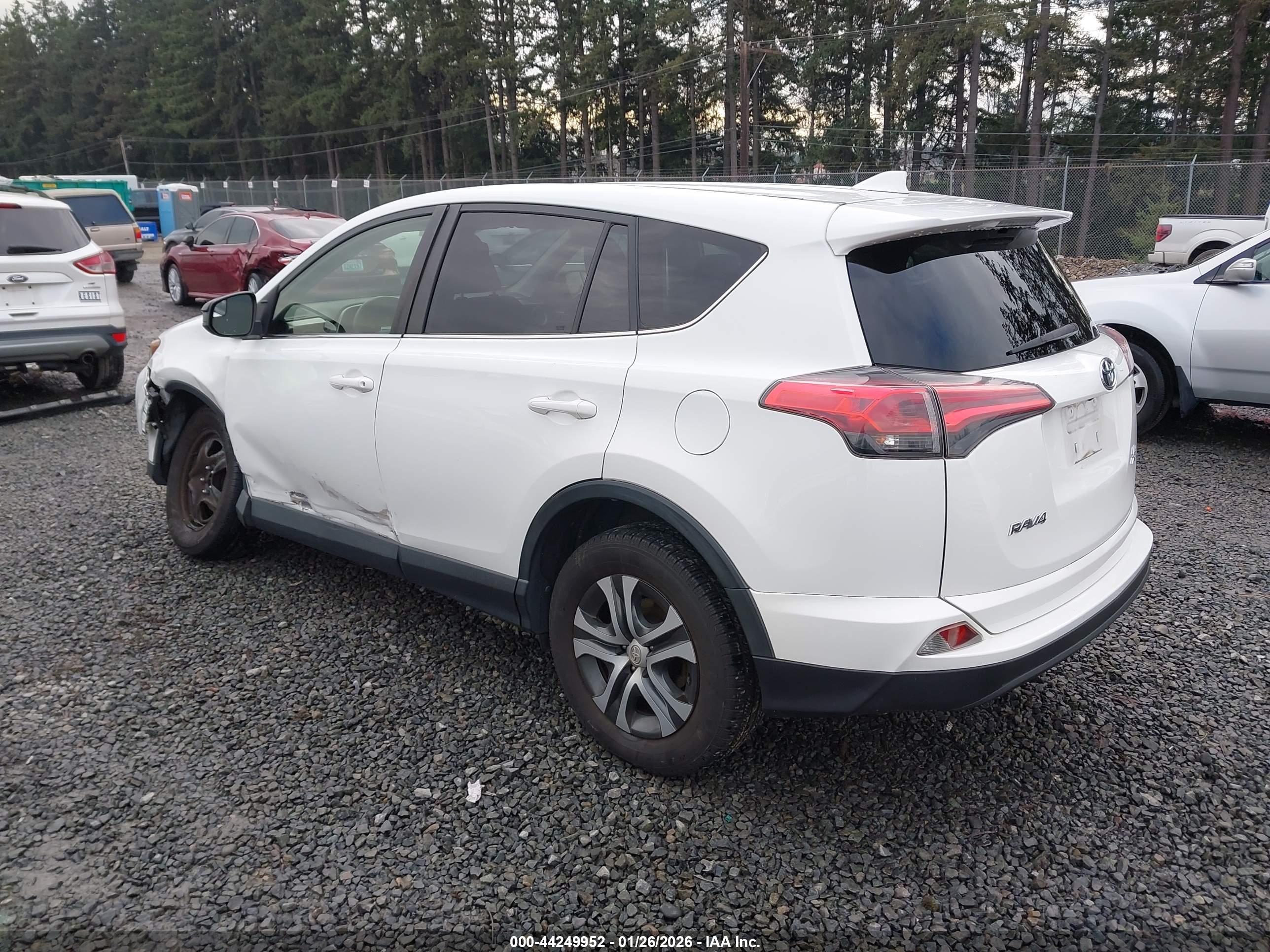 TOYOTA RAV4 image 3