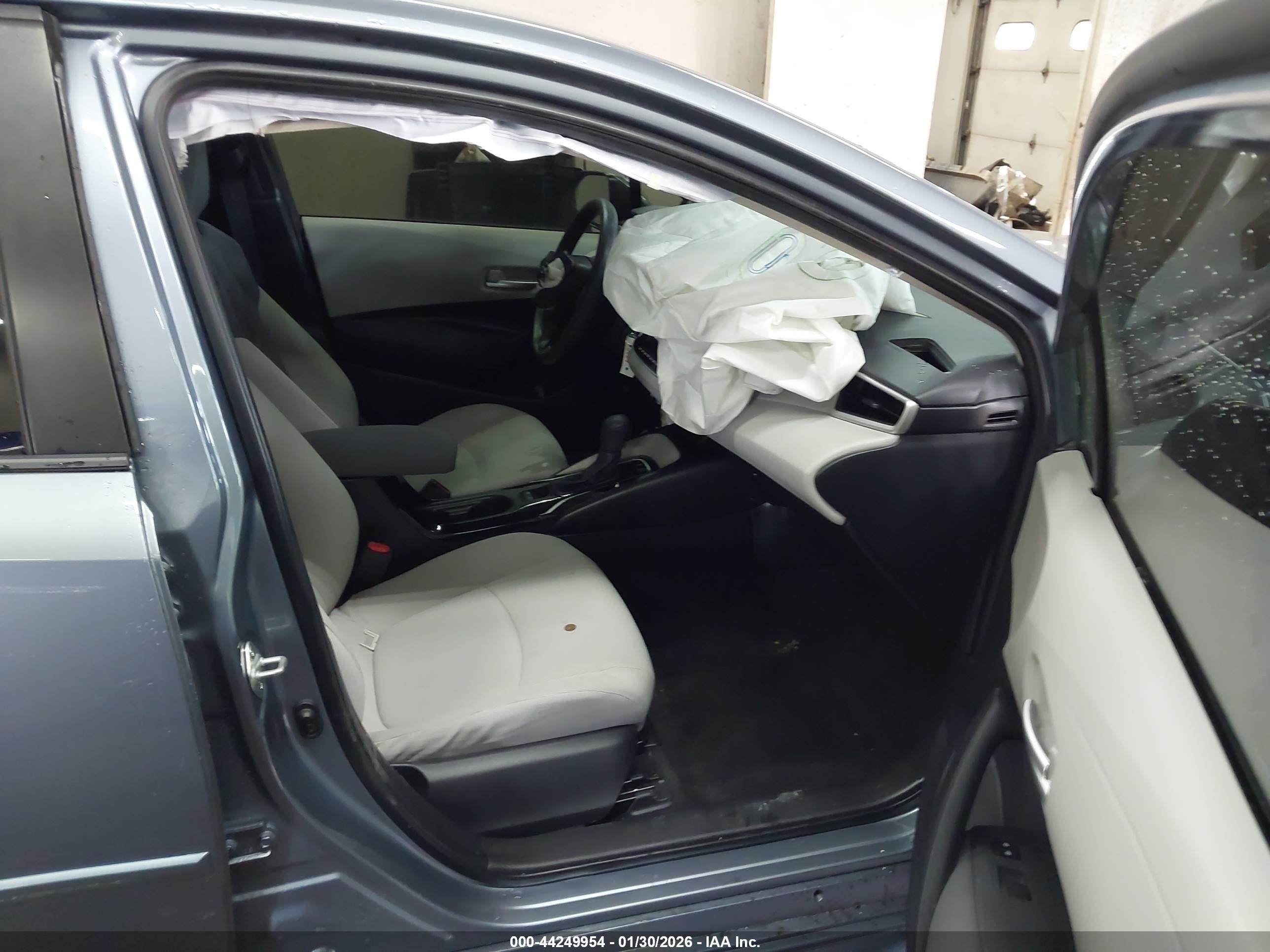 TOYOTA COROLLA image 5