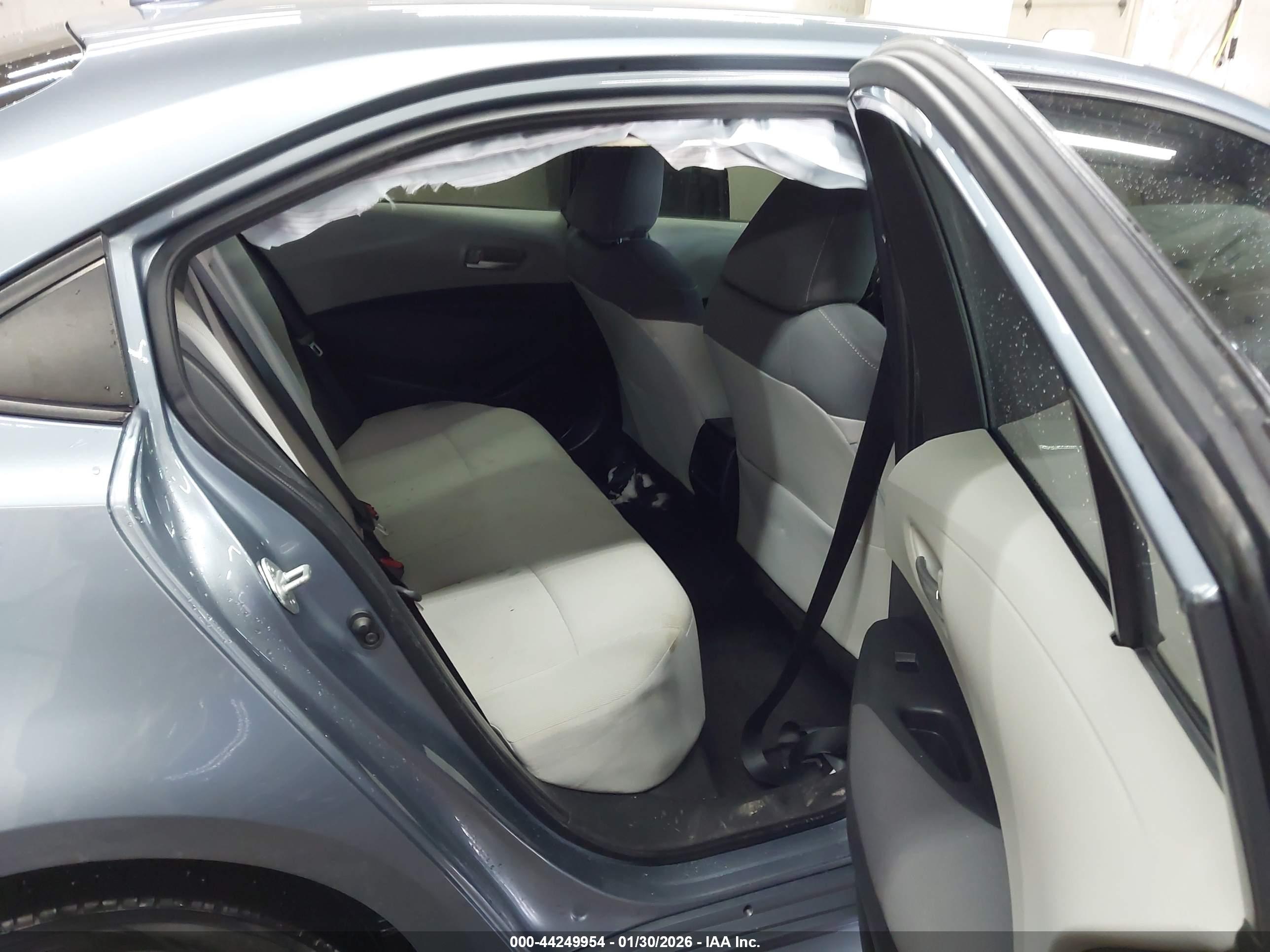 TOYOTA COROLLA image 8