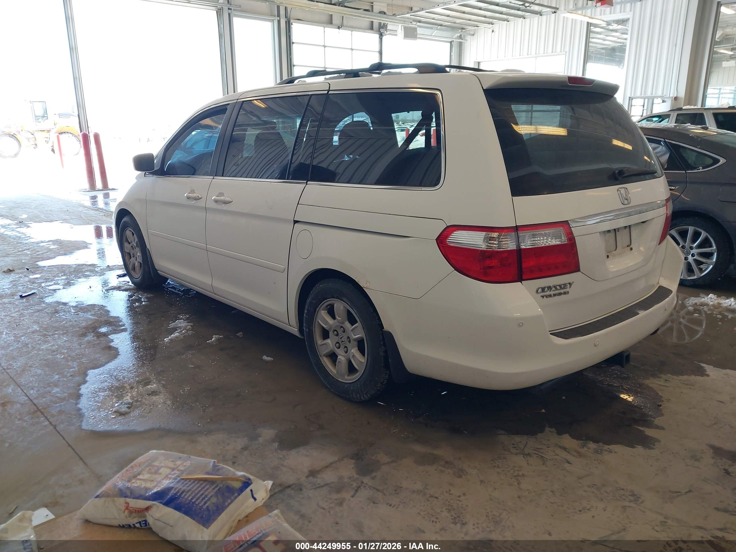 HONDA ODYSSEY image 3