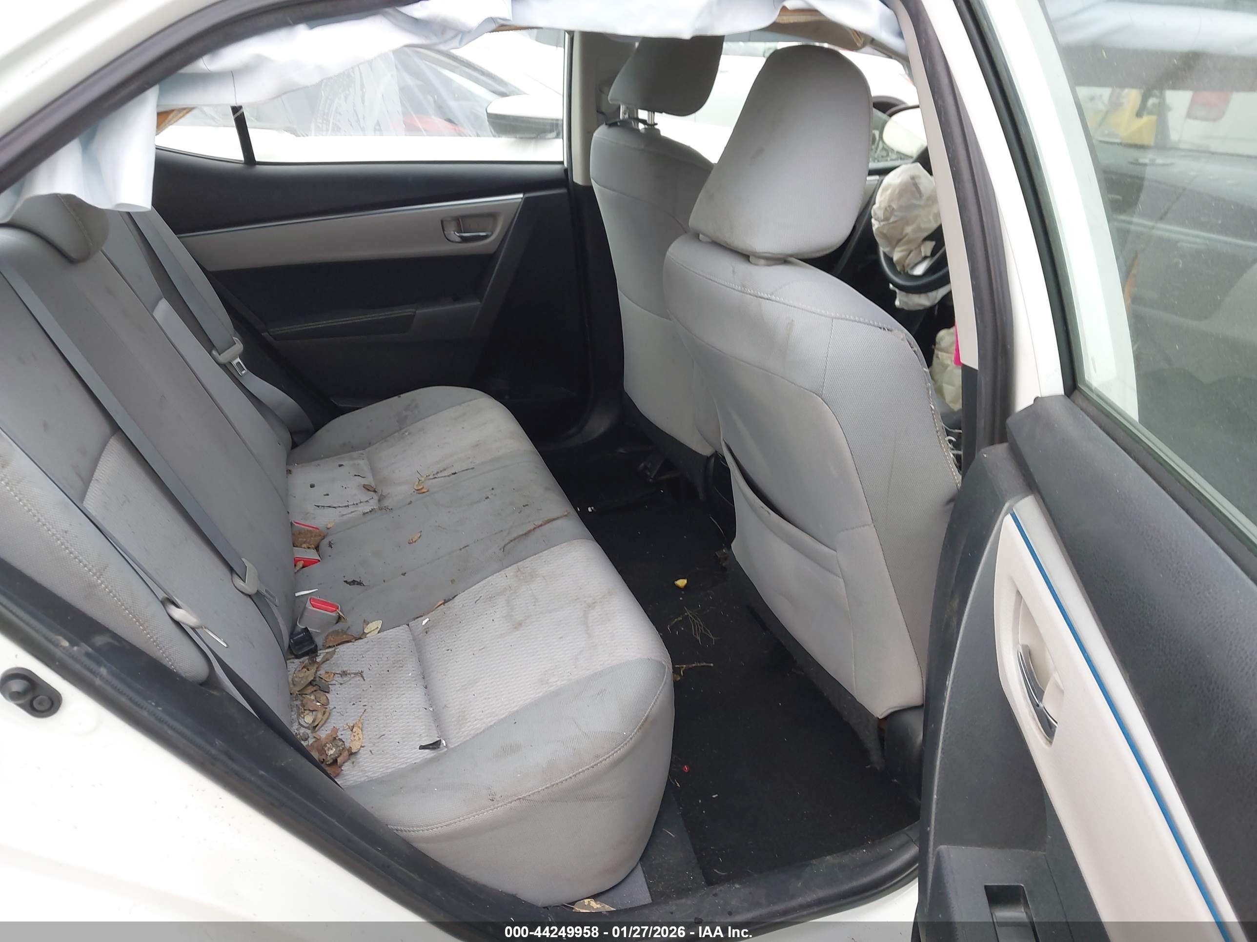 TOYOTA COROLLA image 8